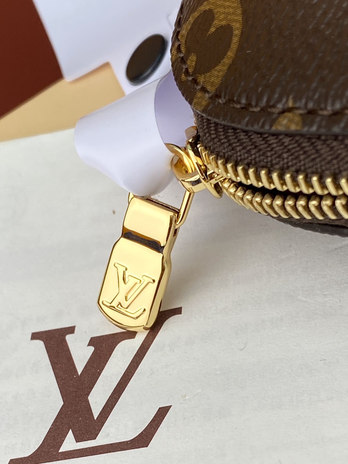 [TOP] Louis Vuitton LV Cosmetic Bag Monogram with Cherry Pattern 12x6x19cm  - Brown