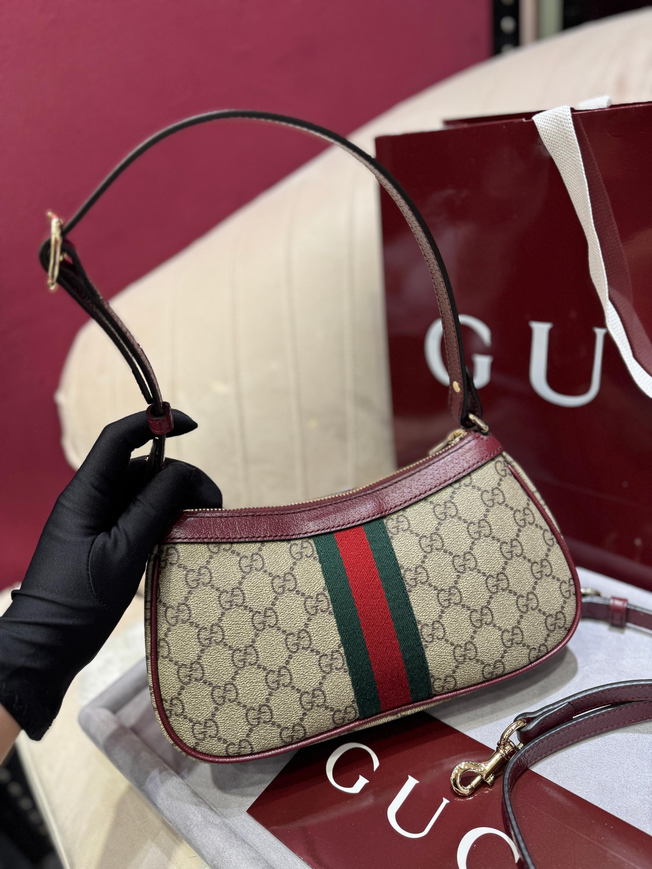[TOP] GUCCI Ophidia Shoulder Bag 26 x 15 x 6.5 cm - Brown