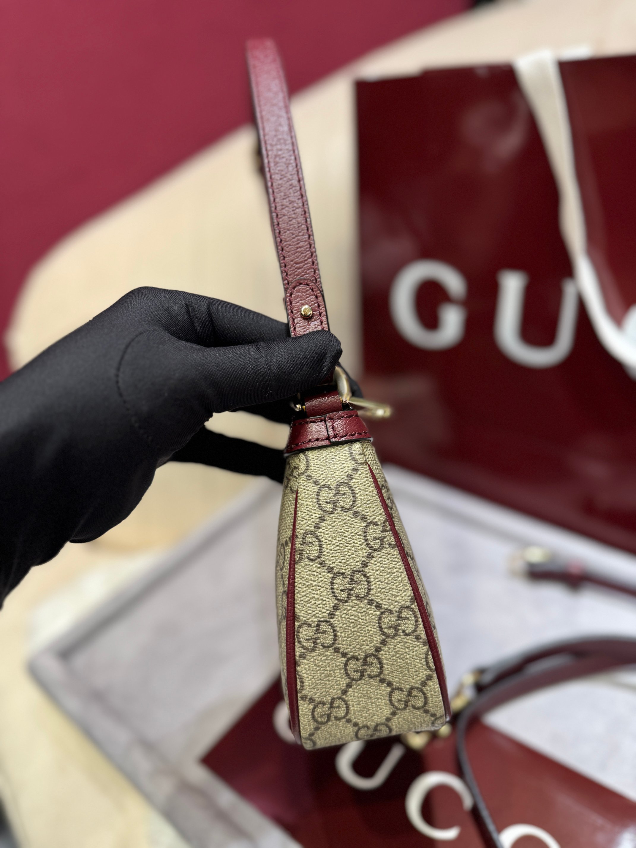 [TOP] GUCCI Ophidia Shoulder Bag 26 x 15 x 6.5 cm - Brown