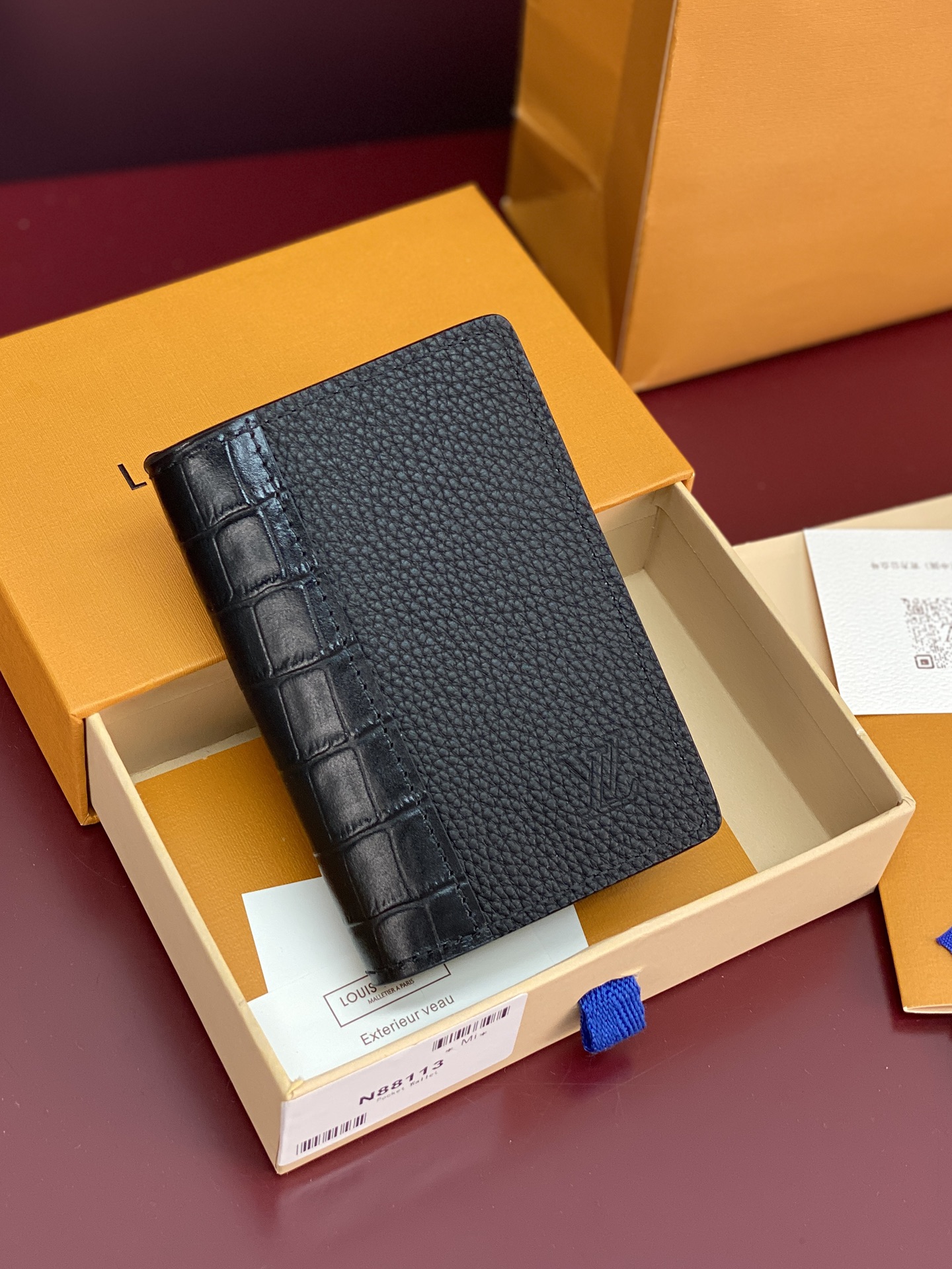 [TOP] Louis Vuitton LV Men's Card Holder with Crocodile Leather 8x11x1cm - Black