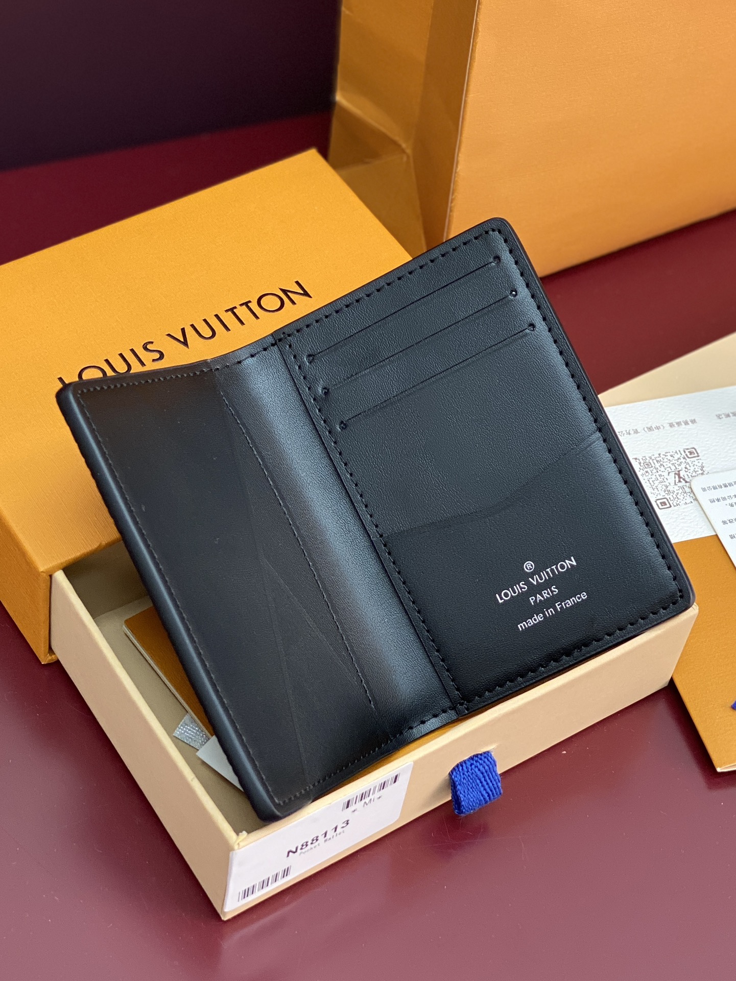 [TOP] Louis Vuitton LV Men's Card Holder with Crocodile Leather 8x11x1cm - Black