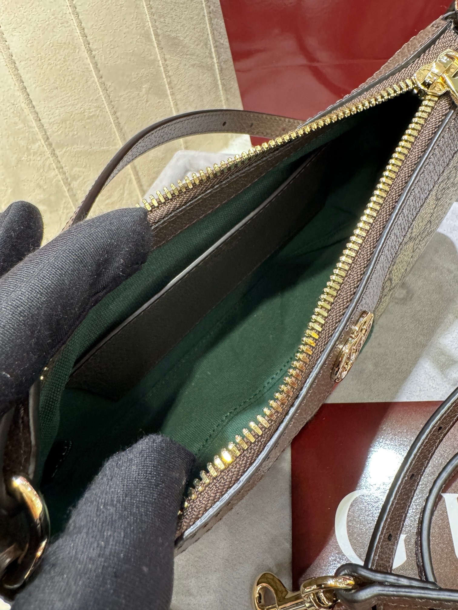 [TOP] GUCCI Ophidia Shoulder Bag 26 x 15 x 6.5 cm - Brown