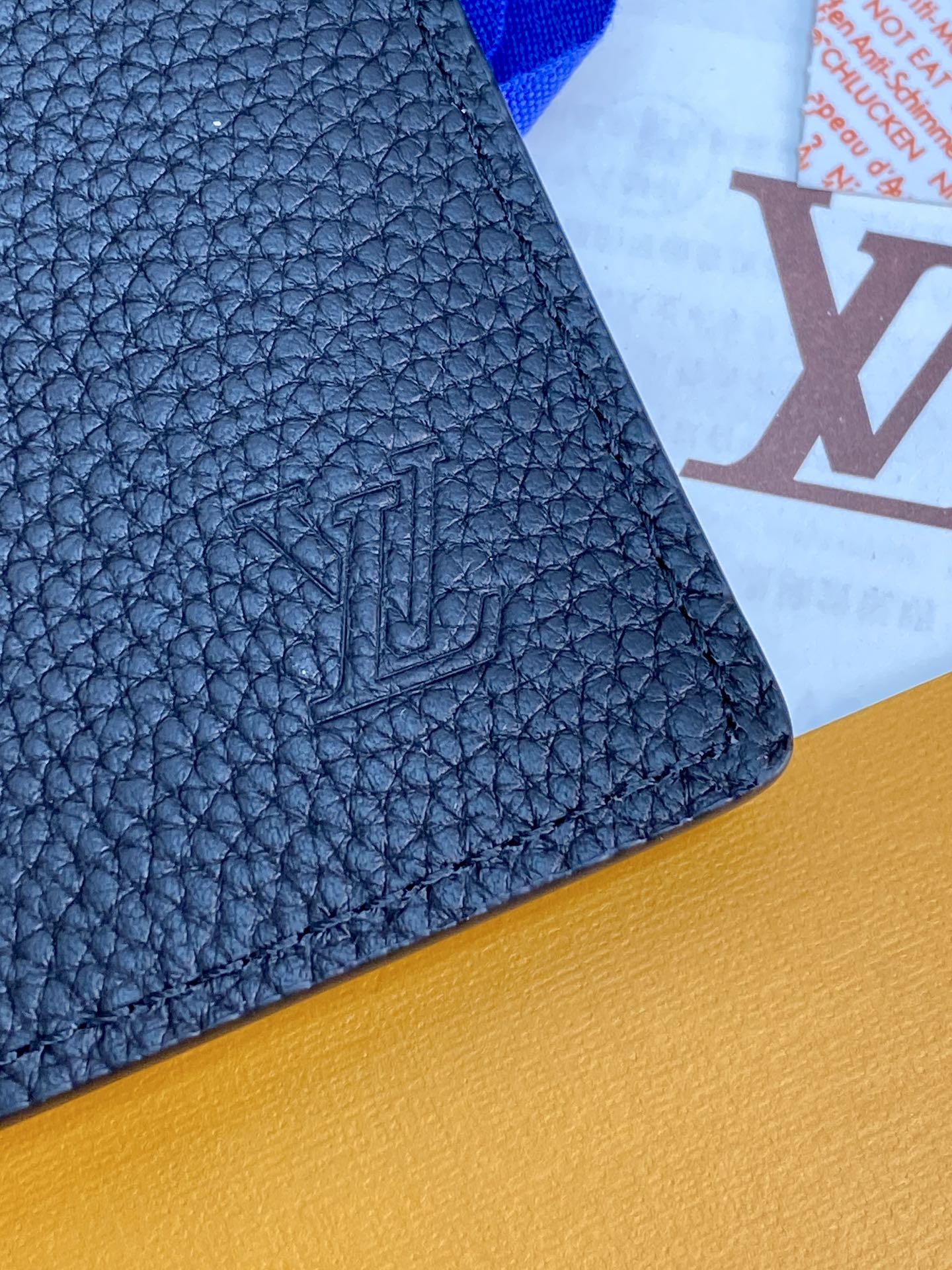 [TOP] Louis Vuitton LV Men's Long Wallet with Crocodile Leather 10x19x2cm - Black