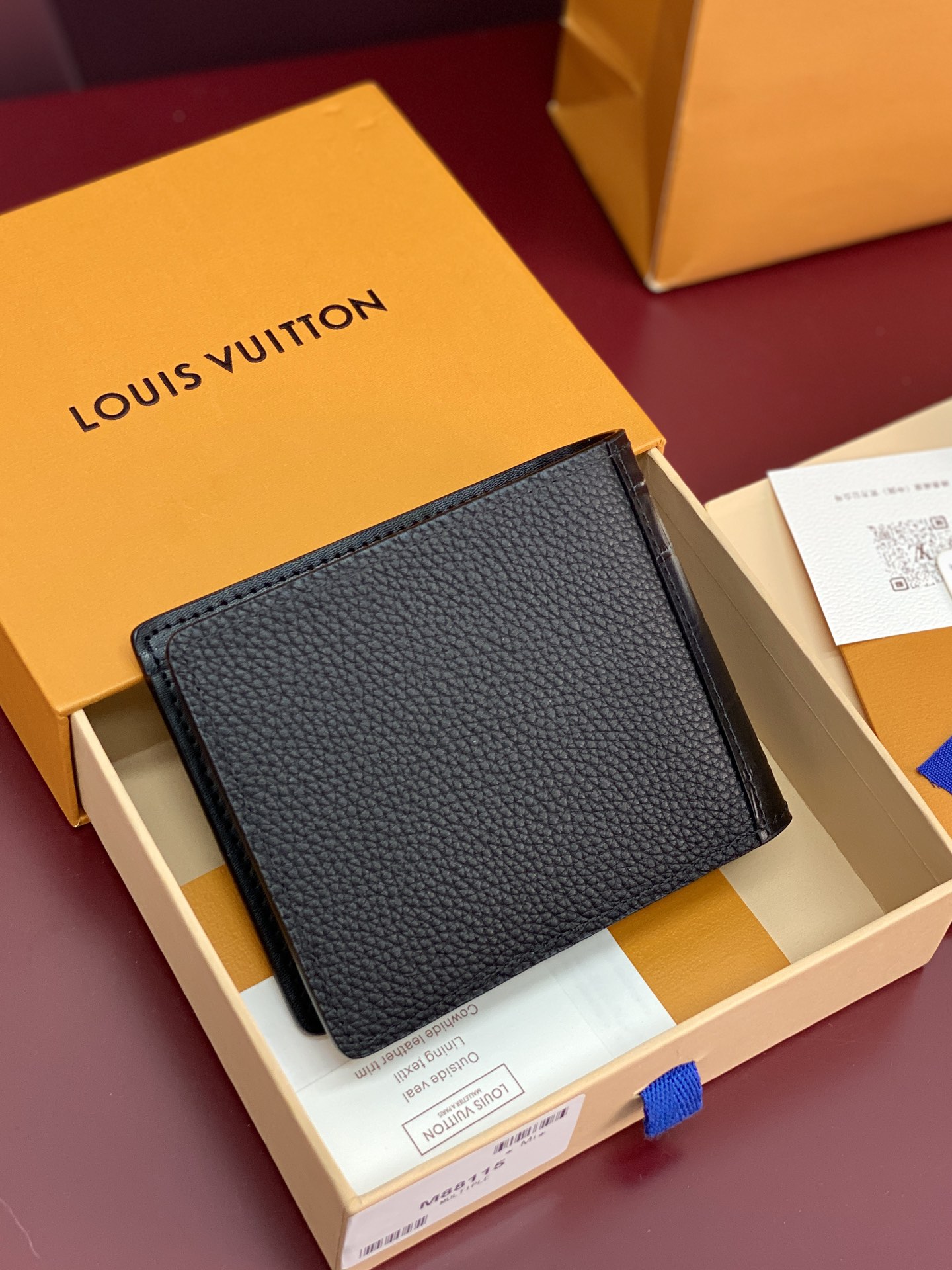 [TOP] Louis Vuitton LV Men's Short Wallet with Crocodile Leather 12x9x1cm - Black