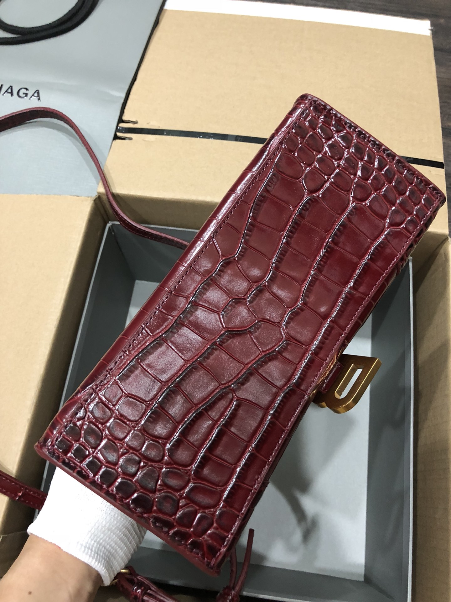 [TOP] BALENCIAGA Crocodile-Print Hourglass Bag 19/23cm - Claret