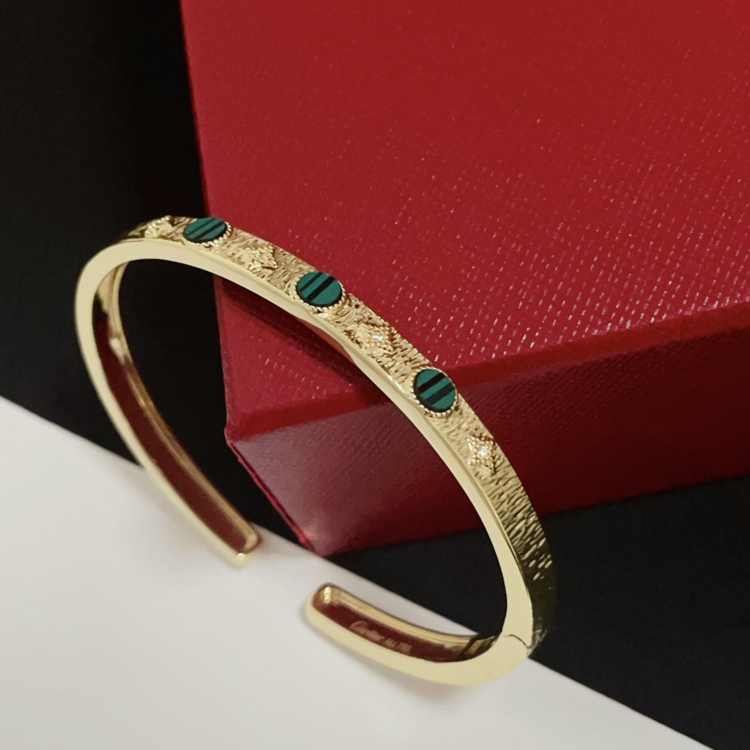 [TOP] Cartier Open Bracelet - Gold