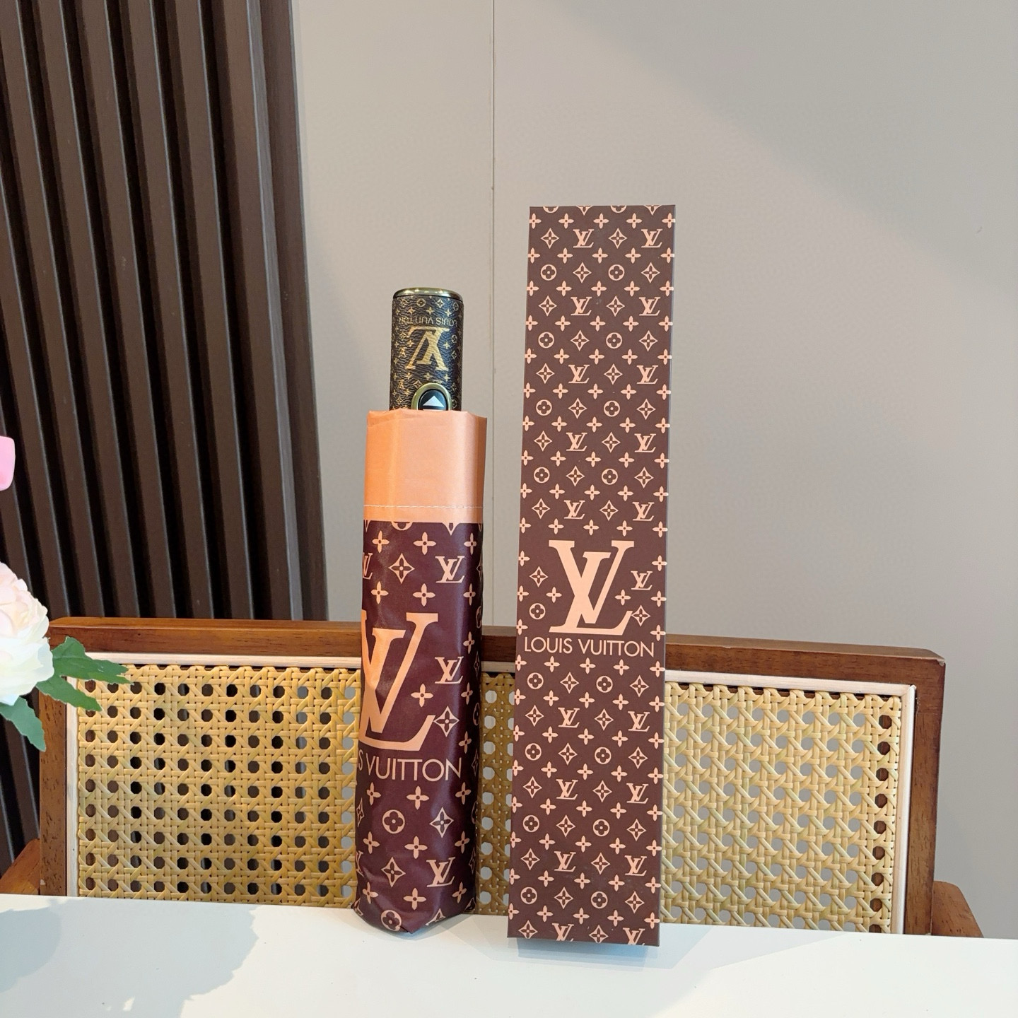 [TOP] Louis Vuitton LV Umbrella - 2 Colors