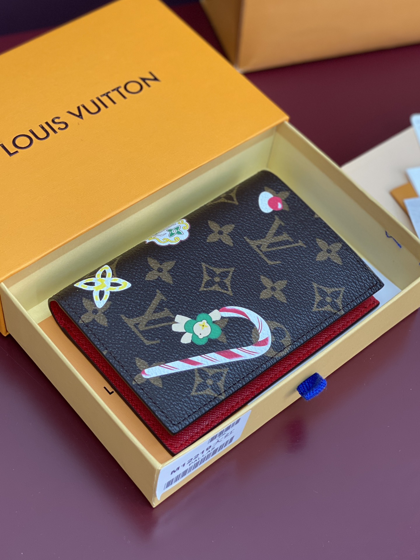 [TOP] Louis Vuitton LV Candy Factory Series Passport Holder with Vivienne Pattern Calfskin 14x2.5x10cm - Brown/Red