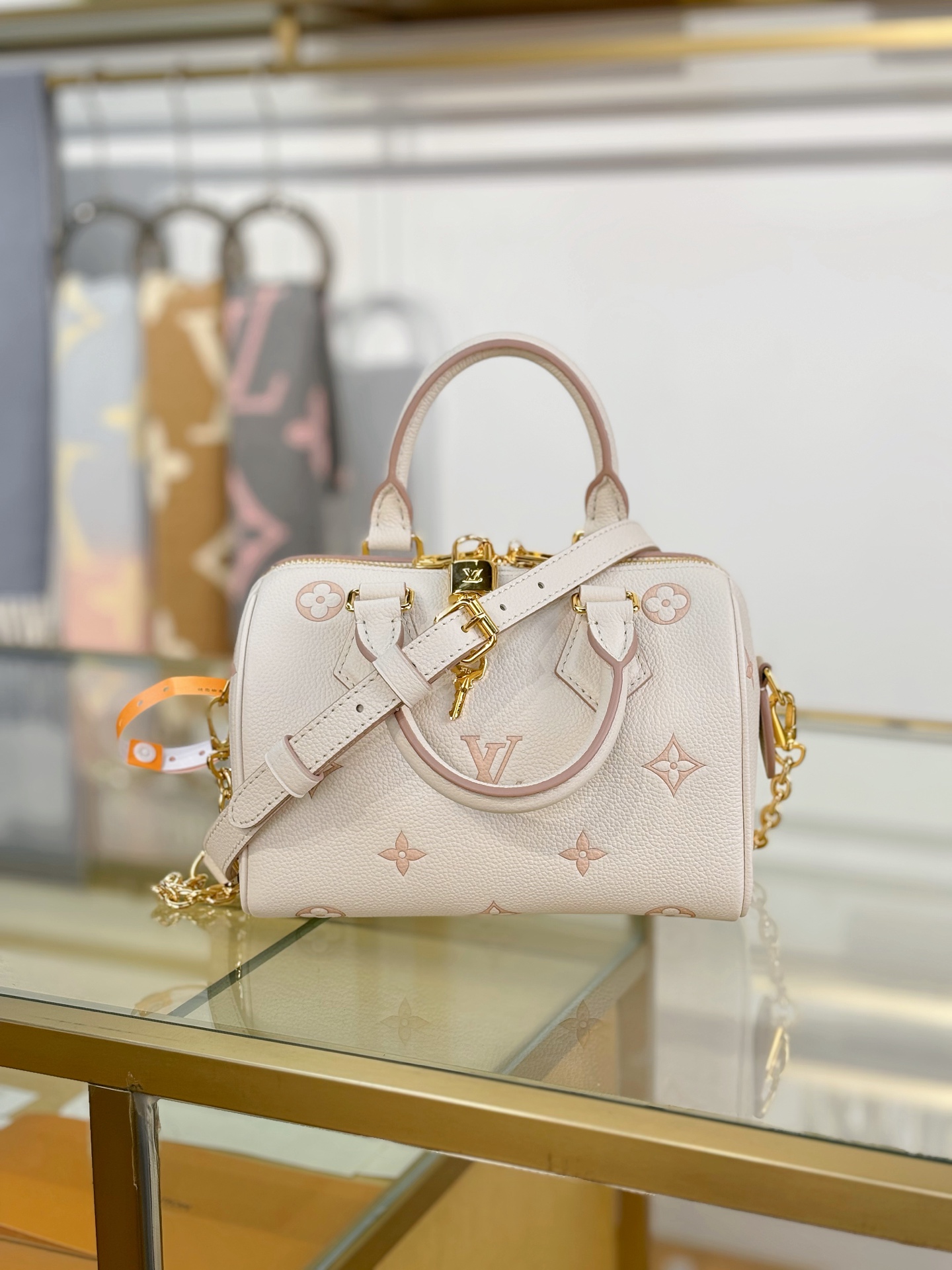 [TOP] Louis Vuitton LV SPEEDY BANDOULIÈRE 20 Bag  20.5x13.5x12 cm - Beige