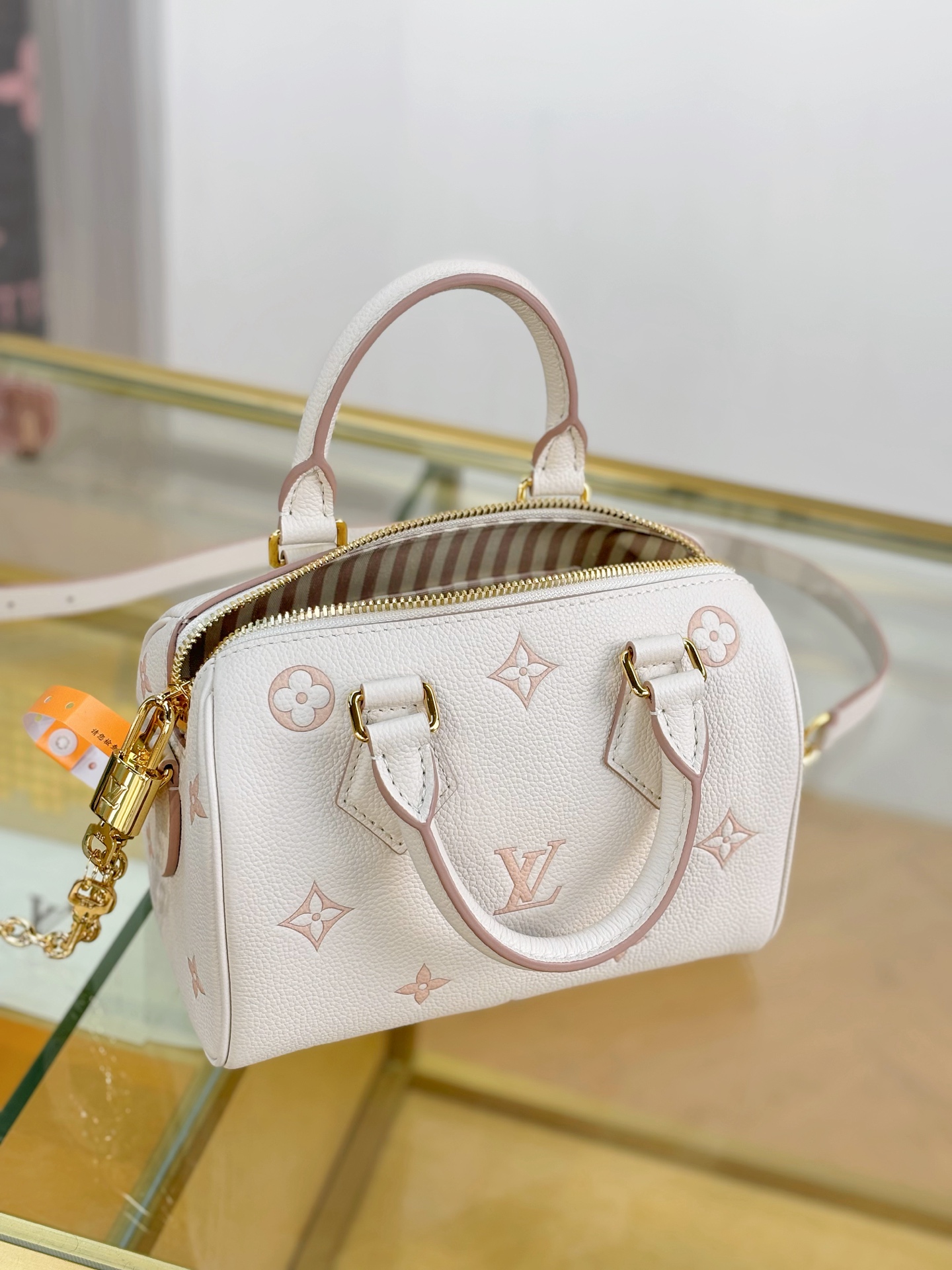 [TOP] Louis Vuitton LV SPEEDY BANDOULIÈRE 20 Bag  20.5x13.5x12 cm - Beige
