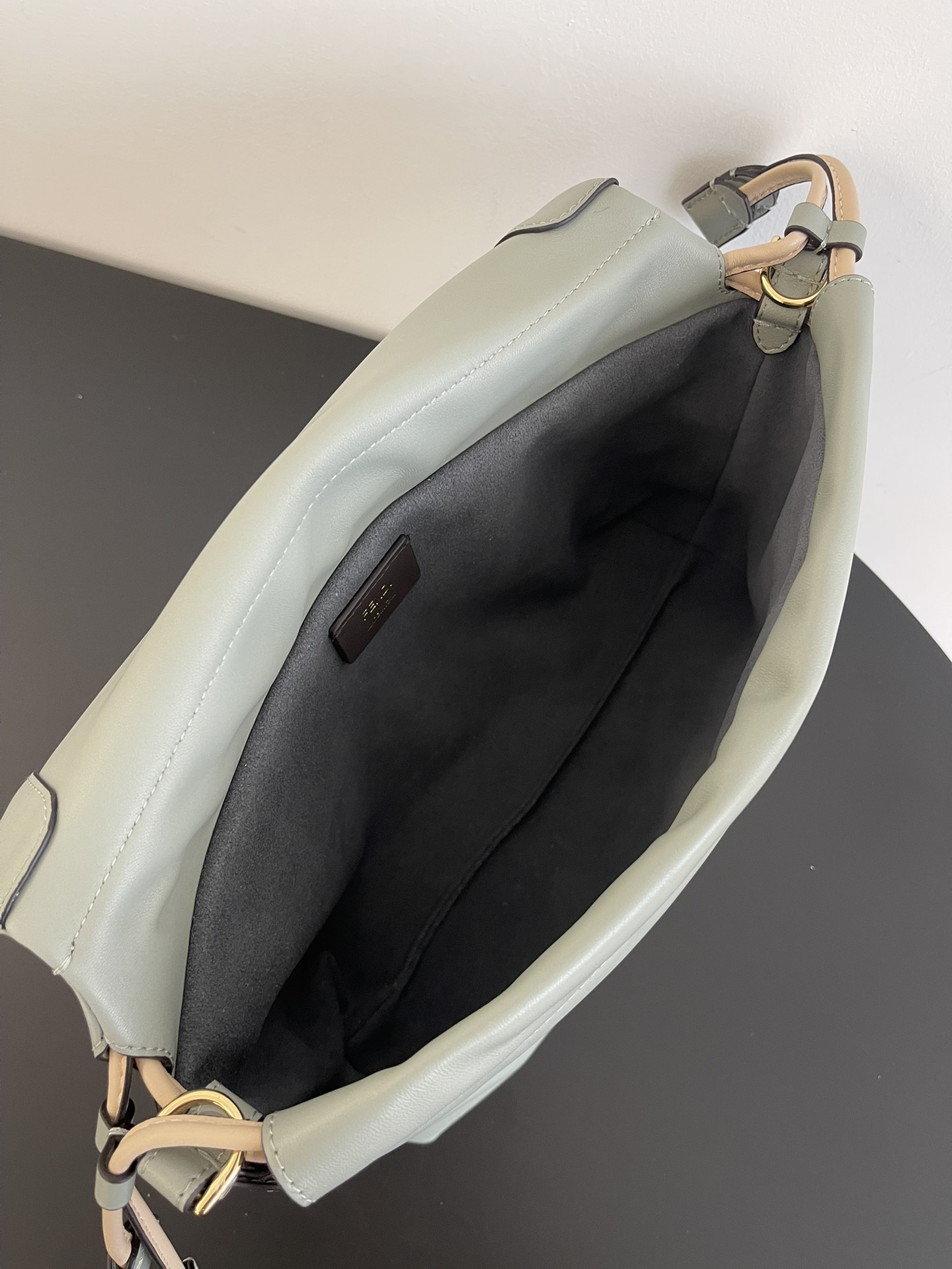 [TOP] FENDI Mamma Baguette Bag 26.5x8.5x18cm - Matcha Green