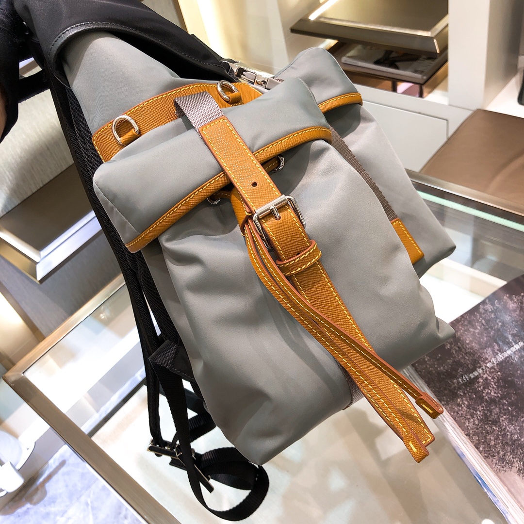[TOP] PRADA Saffiano Fabric Backpack 27*45*17cm - 2 Colour