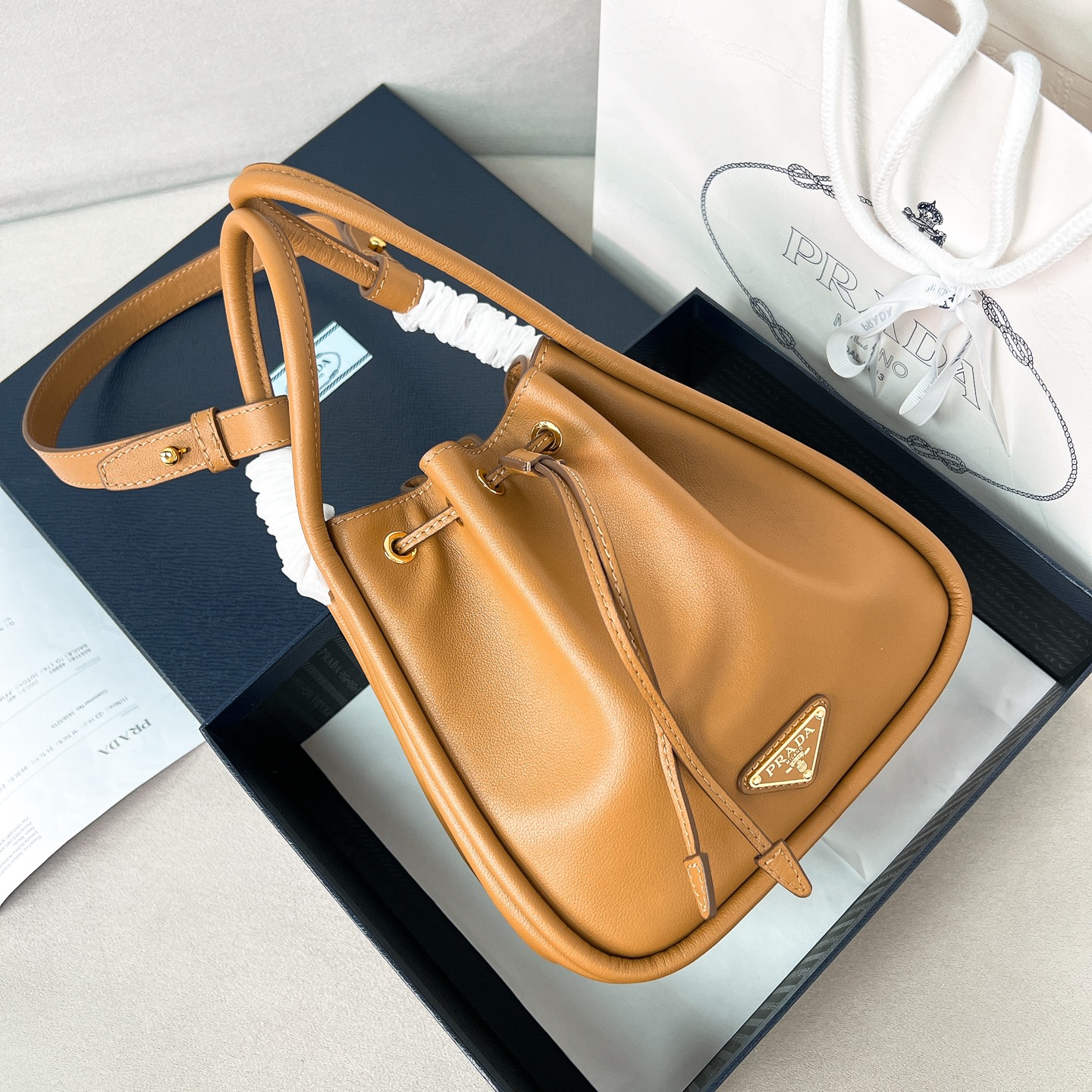 [TOP] PRADA Buckle Handbag 22x21x10.5cm - 2 Color