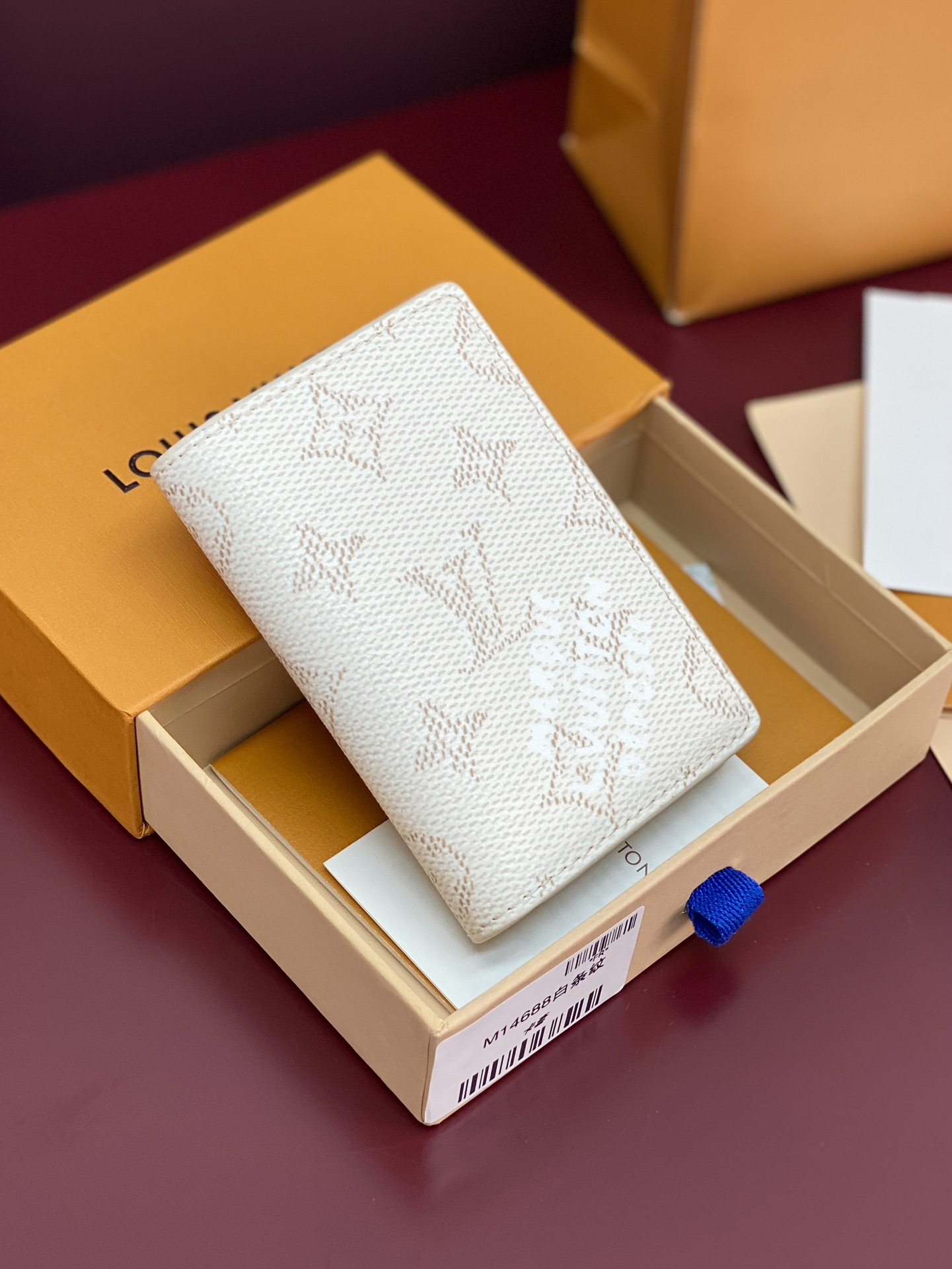 [TOP] Louis Vuitton LV Card Holder in Monogram Heritage Coated Canvas / Calfskin 11x1x8cm -  White