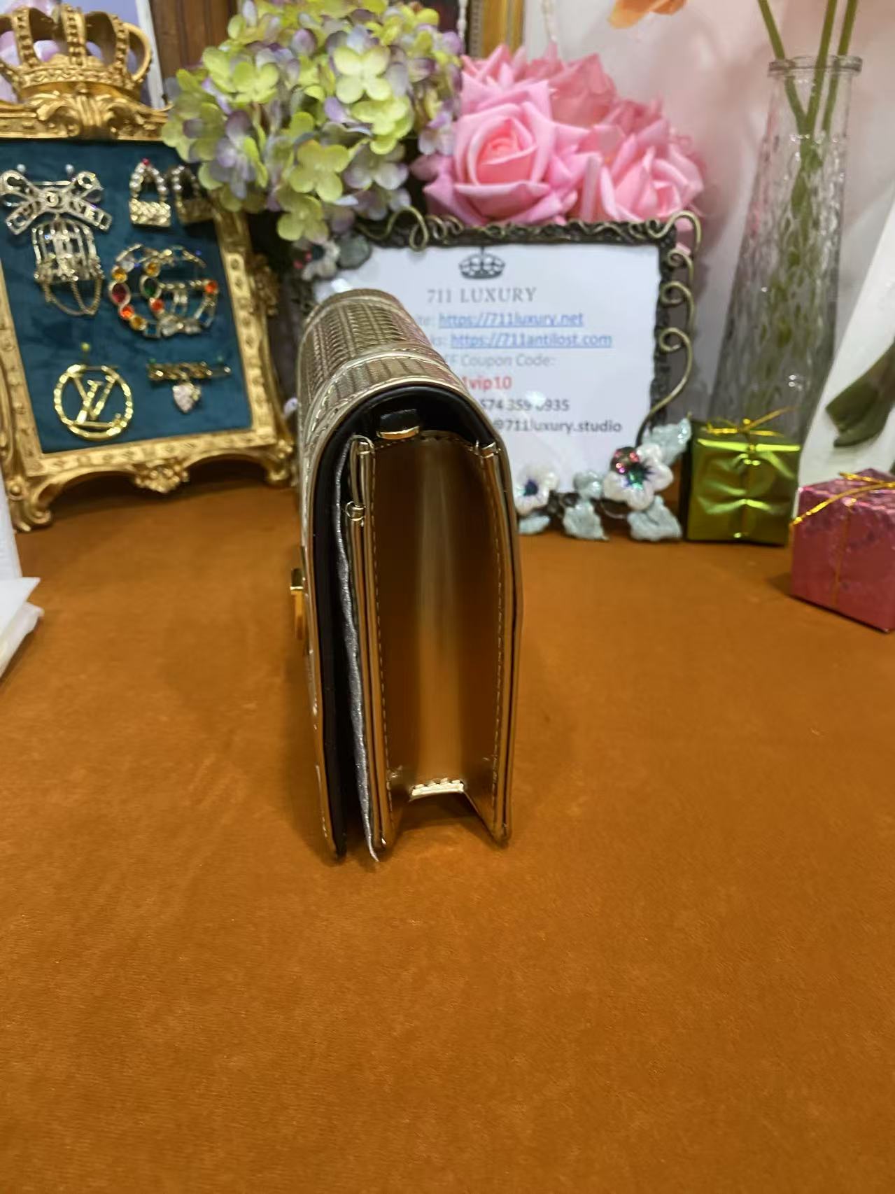 [TOP] Christian Dior Metallic Patent Micro-Cannage Diorama Wallet on Chain Bag 19cm - Gold