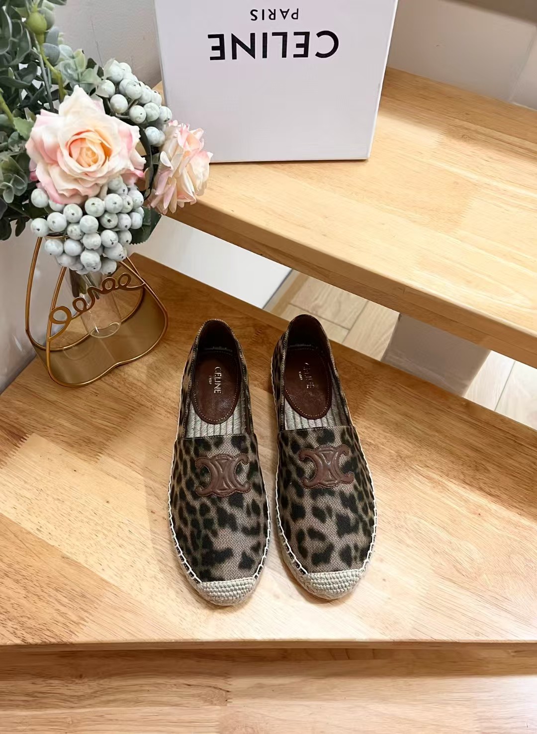 [TOP] CELINE Leopard Pattern Flat - Brown