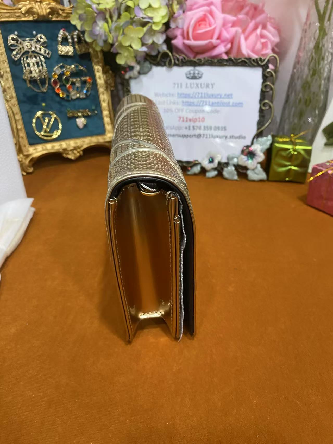 [TOP] Christian Dior Metallic Patent Micro-Cannage Diorama Wallet on Chain Bag 19cm - Gold