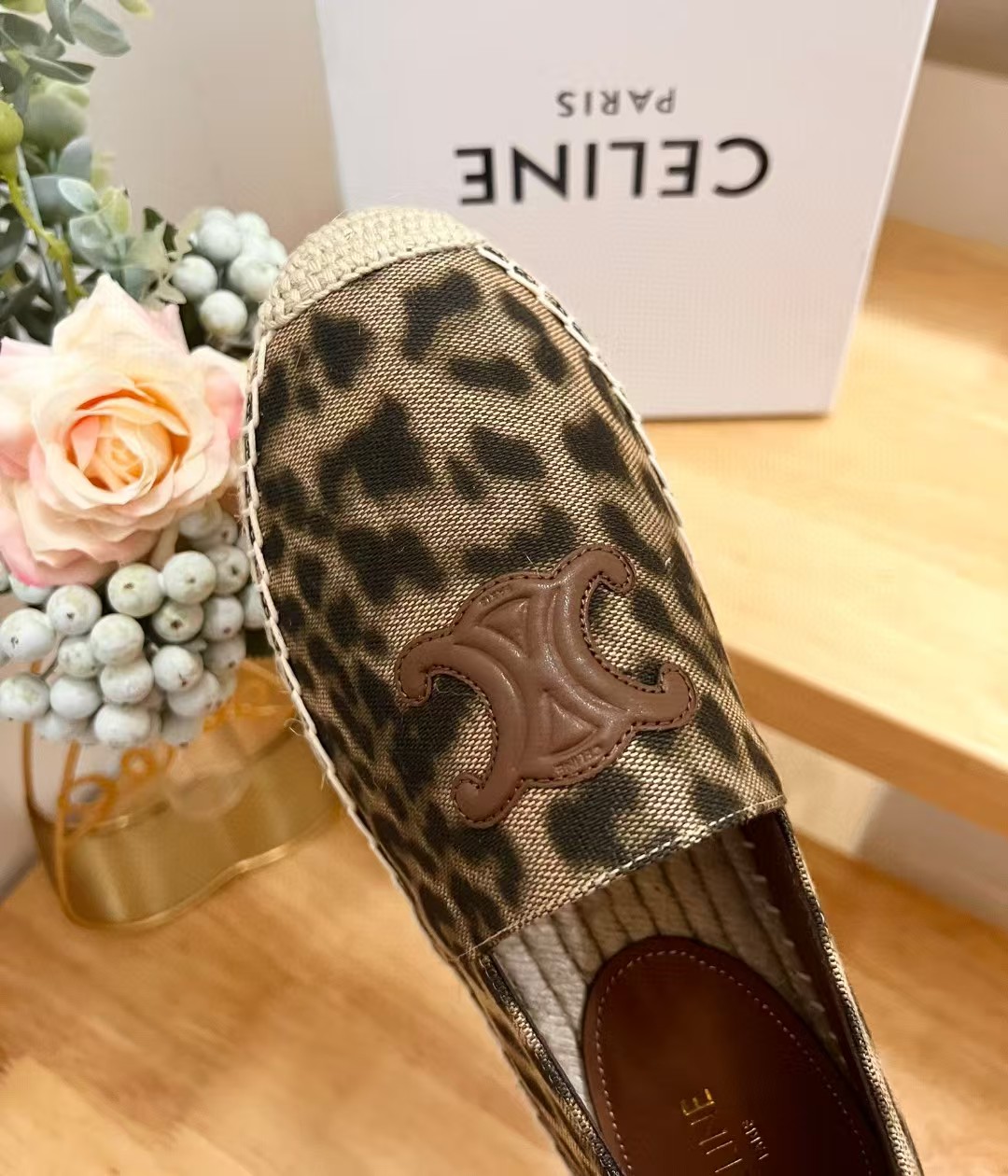 [TOP] CELINE Leopard Pattern Flat - Brown