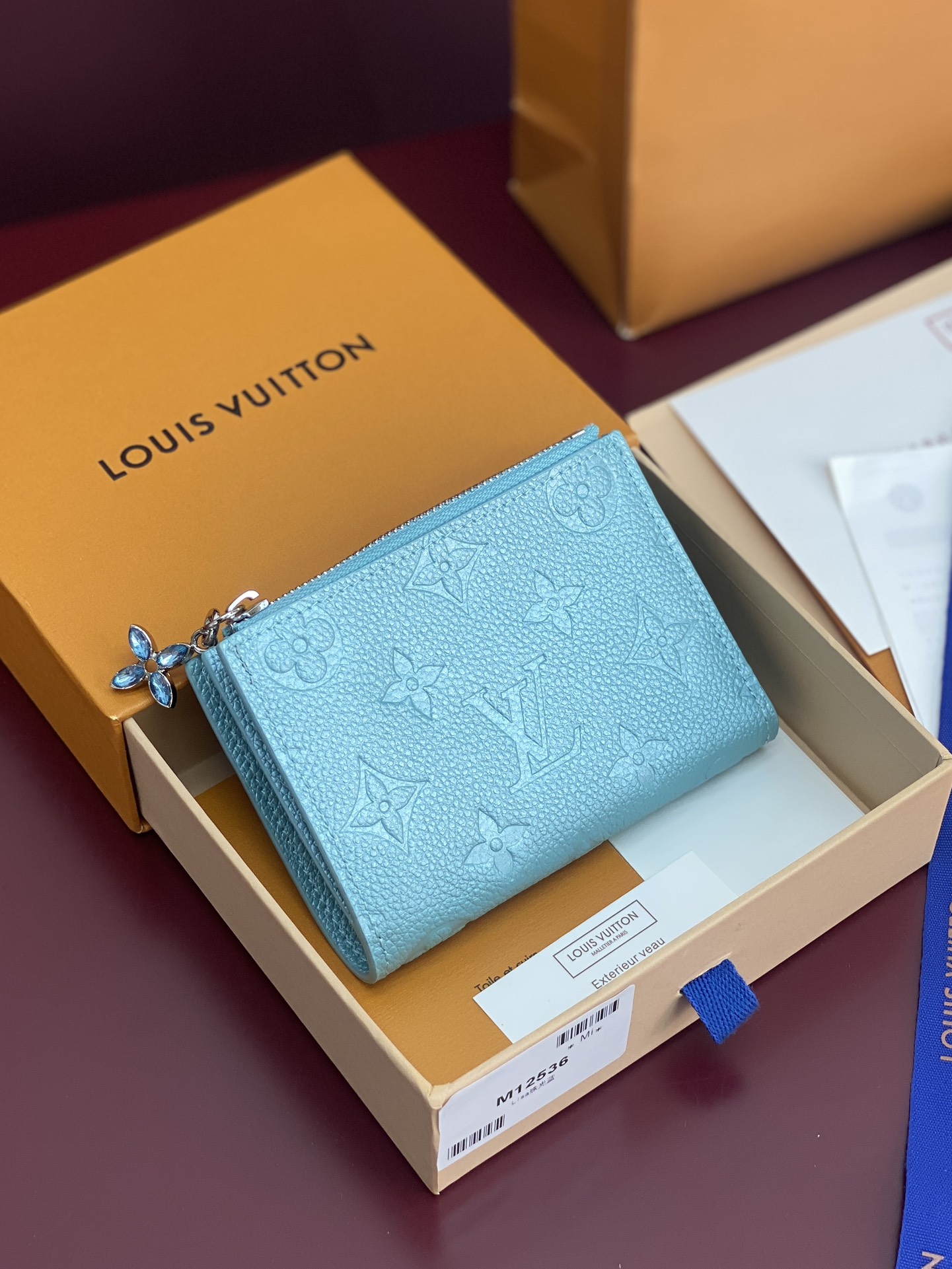 [TOP] Louis Vuitton LV Lisa Wallet 11.5x9x1.5cm - Pearlescent Blue