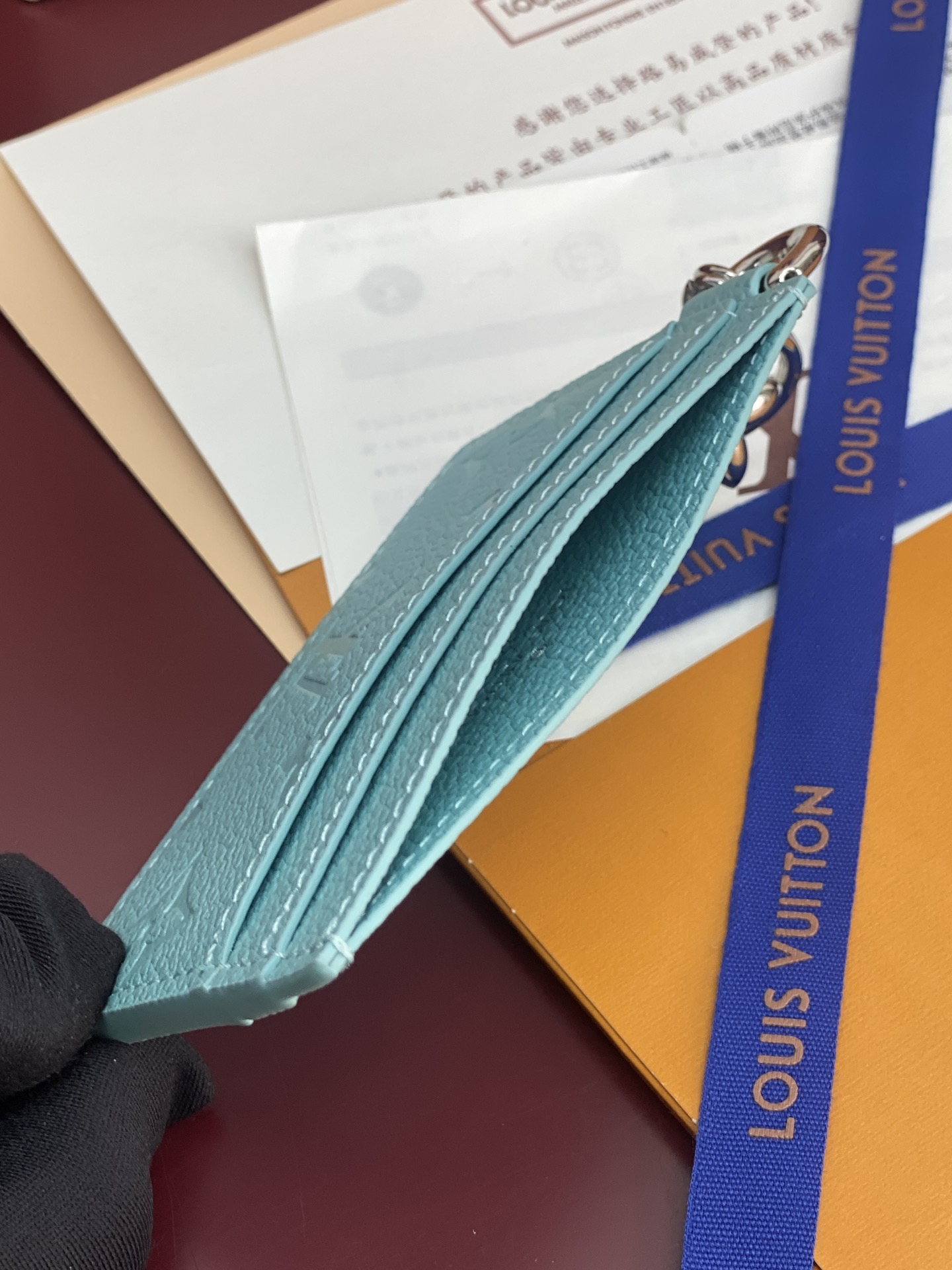 [TOP] Louis Vuitton LV Ski Charms Card Holder 10.2x7.3x0.3cm - Pearlescent Blue