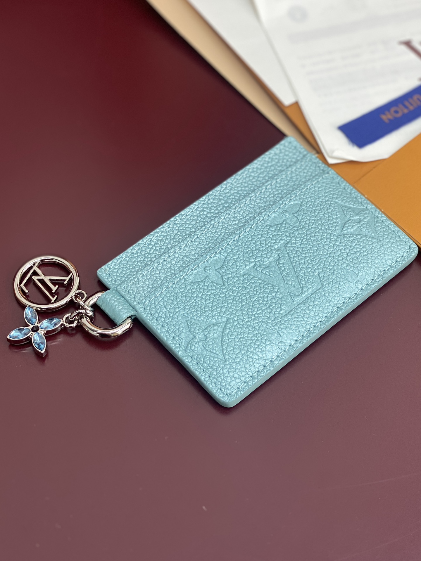 [TOP] Louis Vuitton LV Ski Charms Card Holder 10.2x7.3x0.3cm - Pearlescent Blue
