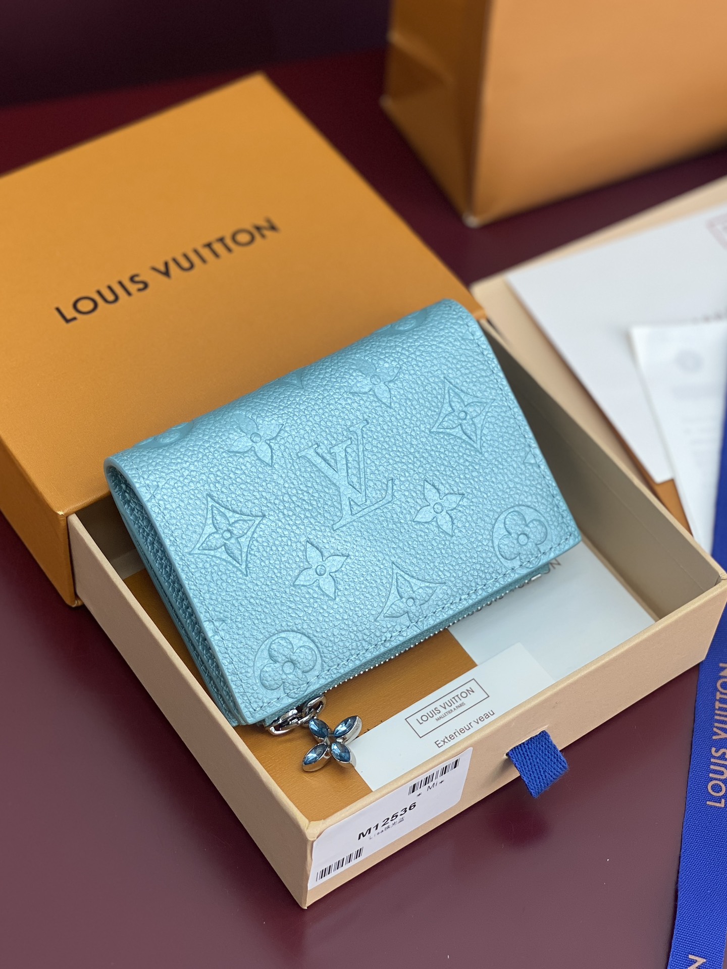 [TOP] Louis Vuitton LV Lisa Wallet 11.5x9x1.5cm - Pearlescent Blue