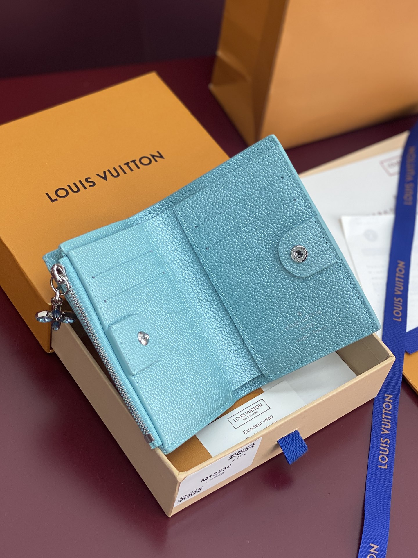 [TOP] Louis Vuitton LV Lisa Wallet 11.5x9x1.5cm - Pearlescent Blue