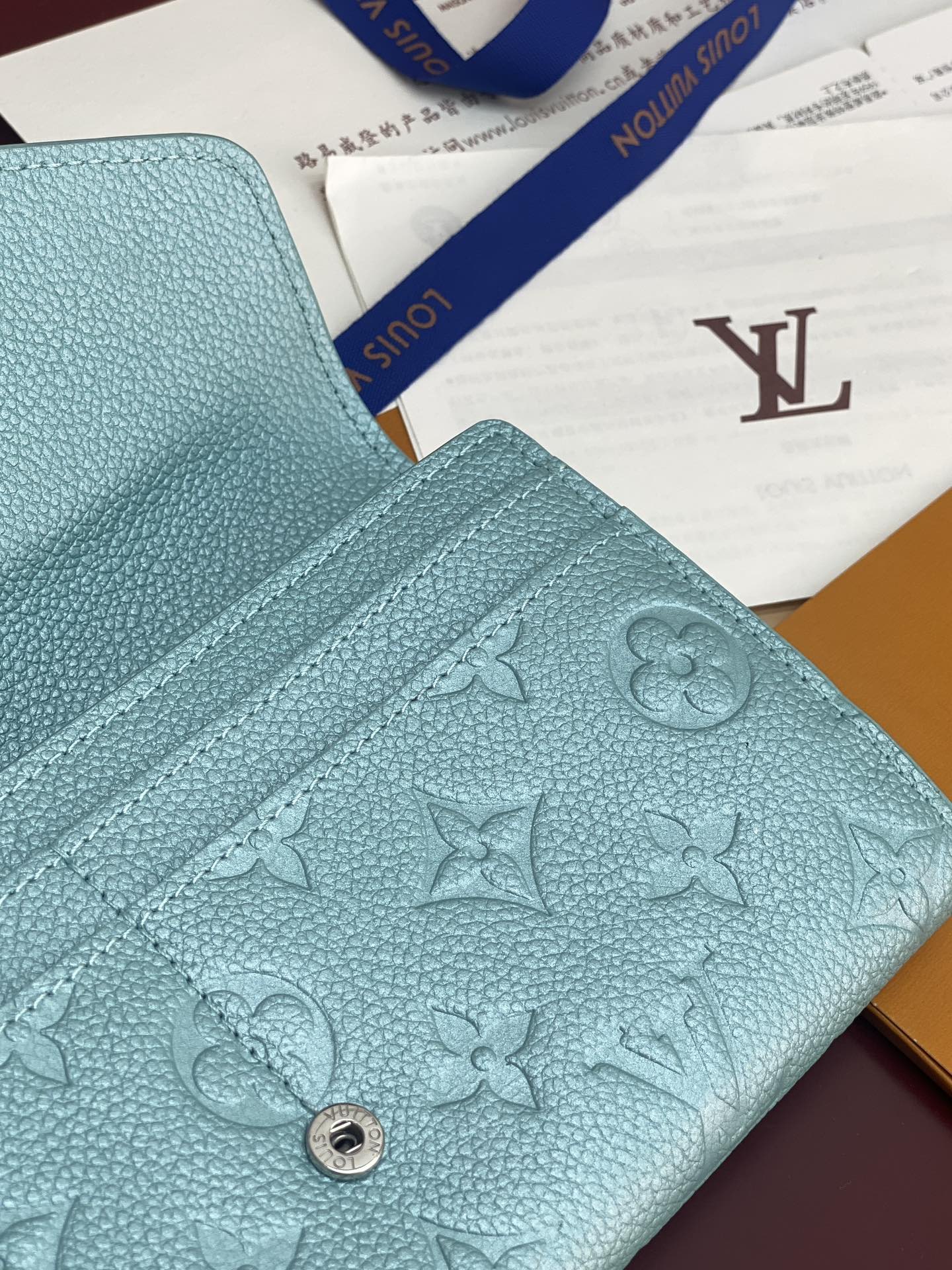 [TOP] Louis Vuitton LV Ski Sarah Wallet 19x10.5x2cm - Pearlescent Blue