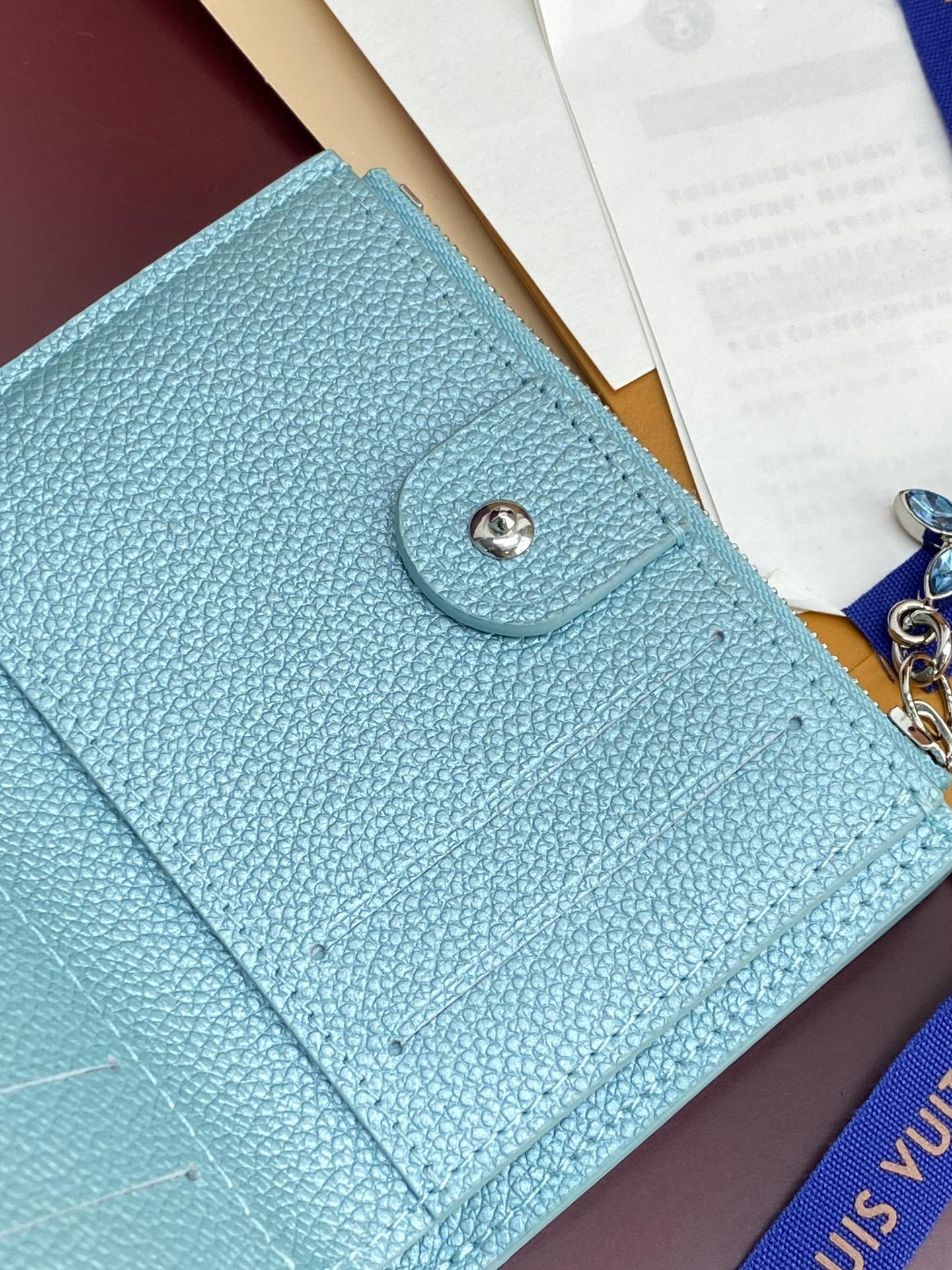 [TOP] Louis Vuitton LV Lisa Wallet 11.5x9x1.5cm - Pearlescent Blue