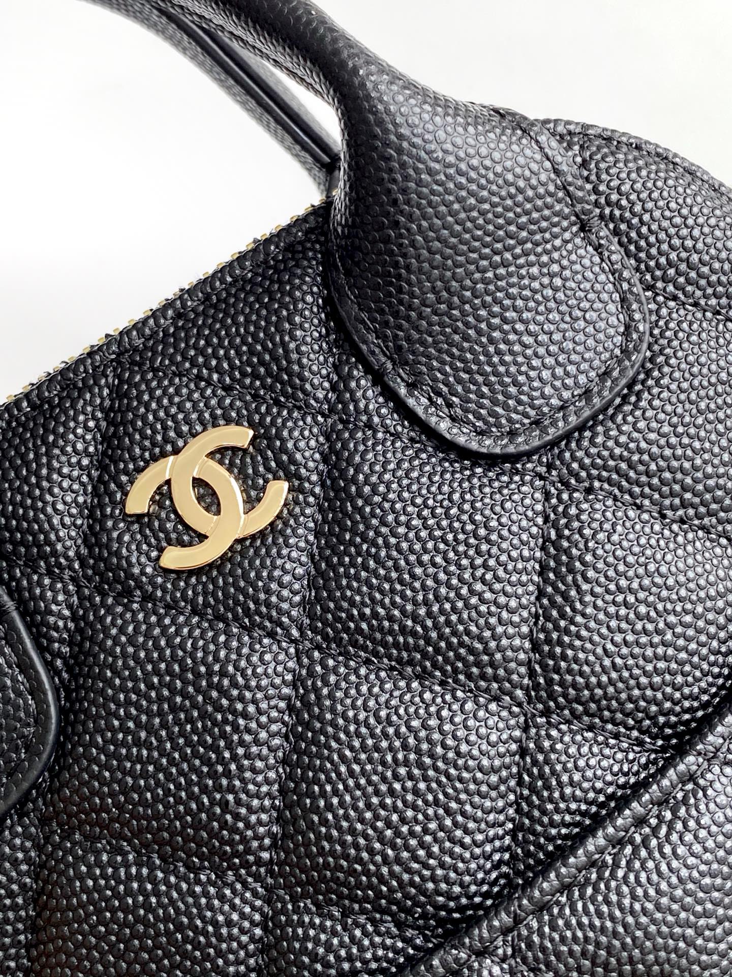 [TOP] CHANEL Shell Bag 18-17-6 cm - Black
