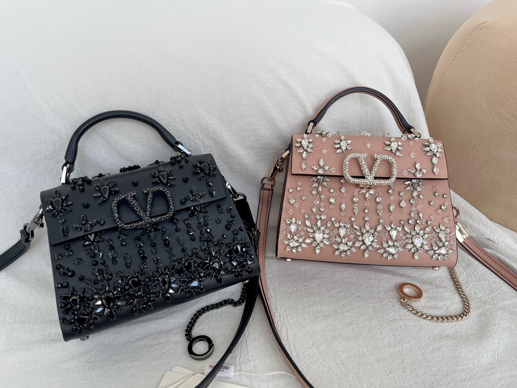 [TOP] VALENTINO Garavani Vsling Bag 19-13-9cm- 2 Colors