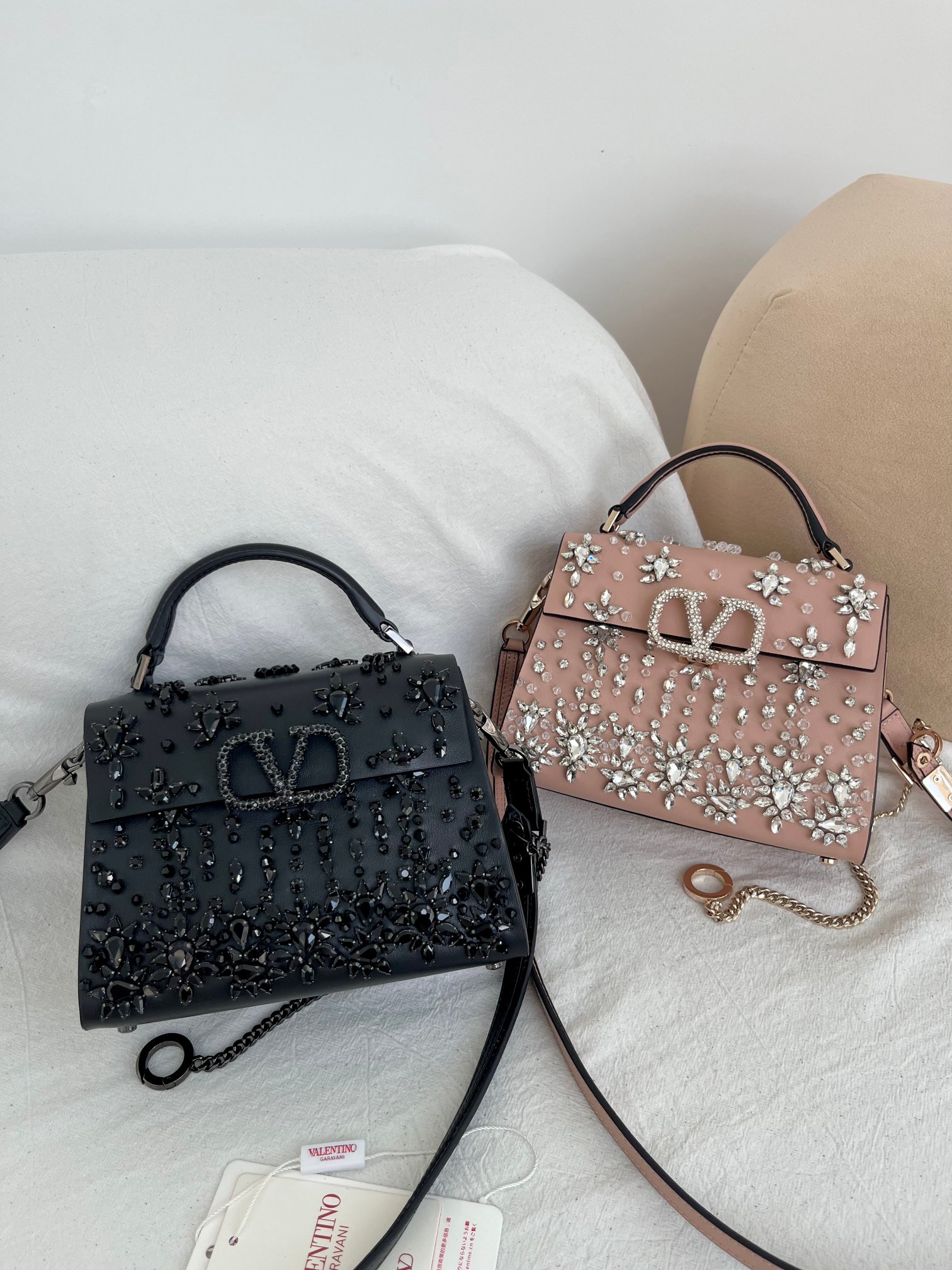 [TOP] VALENTINO Garavani Vsling Bag 19-13-9cm- 2 Colors