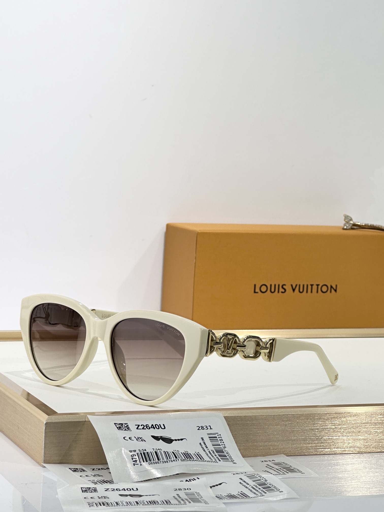 [TOP] Louis Vuitton LV Sunglasses - 6 Colors