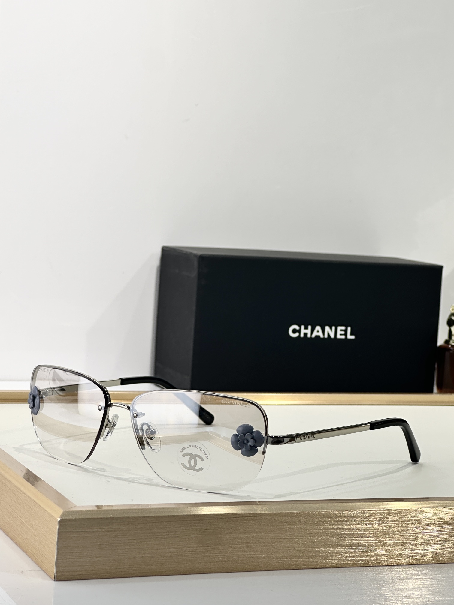 [TOP] CHANEL Sunglasses - 6 Colors