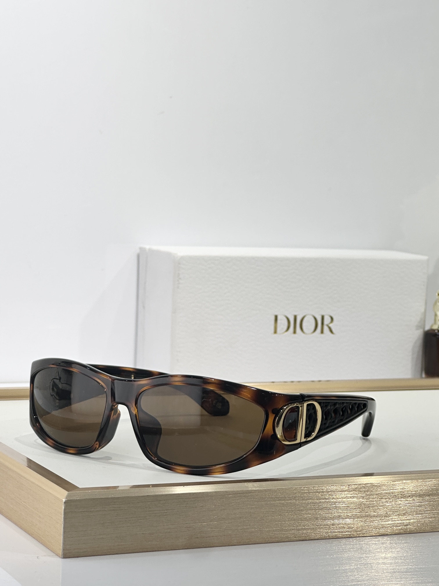[TOP] Christian Dior Sunglasses - 4 Colors