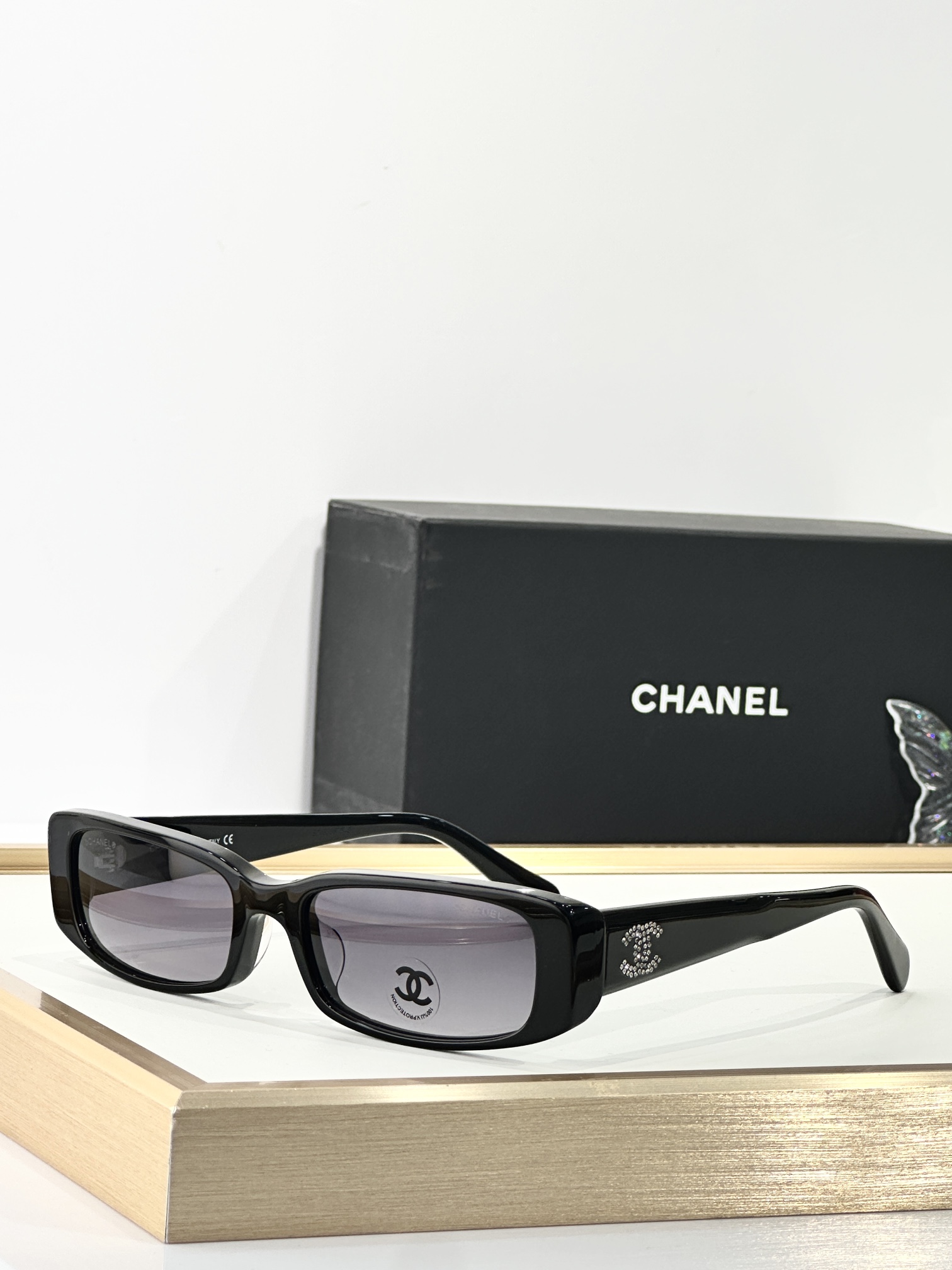 [TOP] CHANEL Sunglasses - 6 Colors