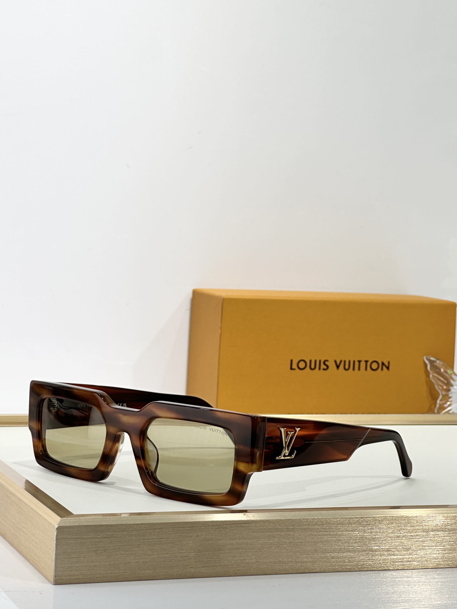 [TOP] Louis Vuitton LV Sunglasses - 7 Colors
