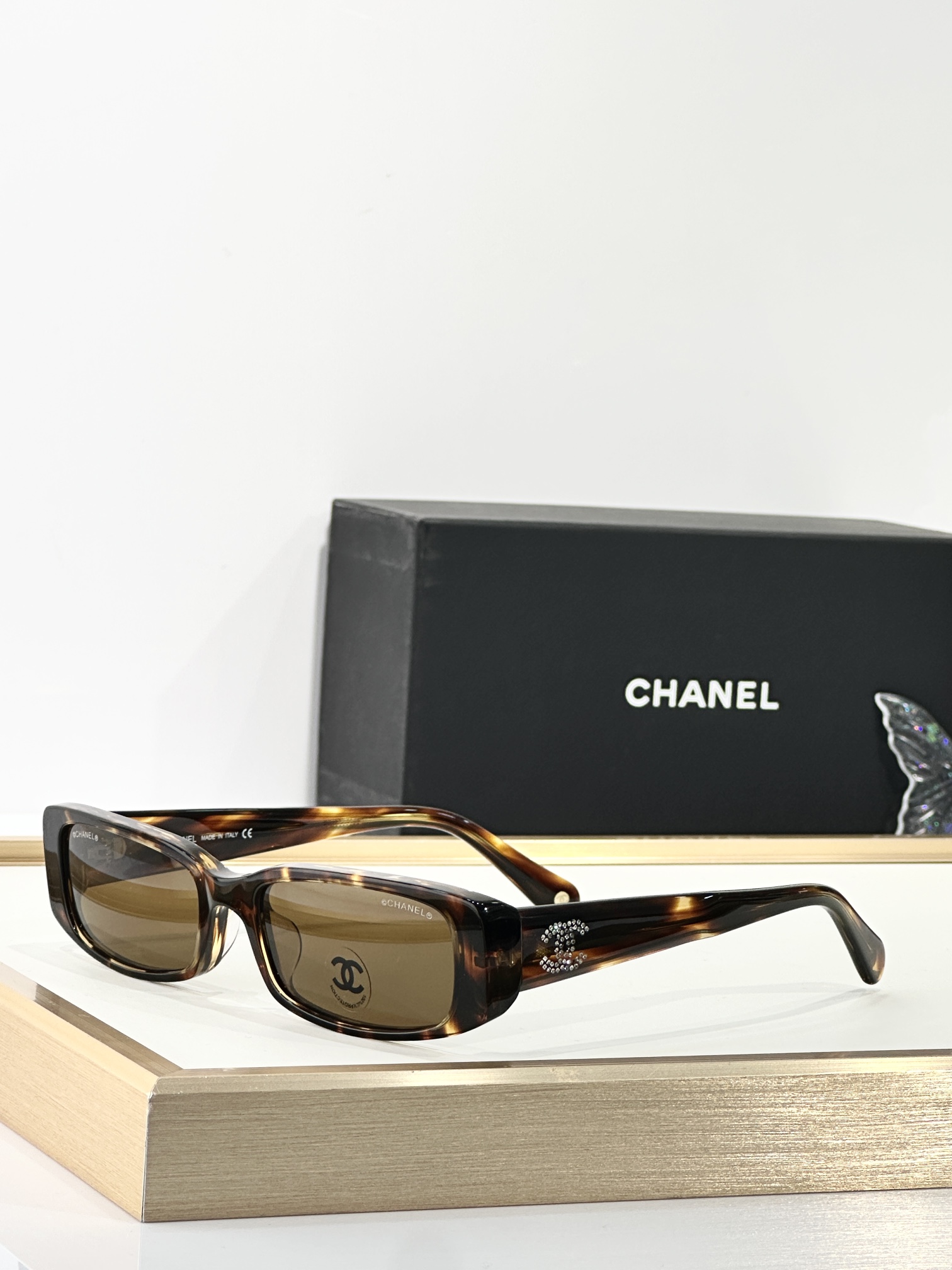 [TOP] CHANEL Sunglasses - 6 Colors