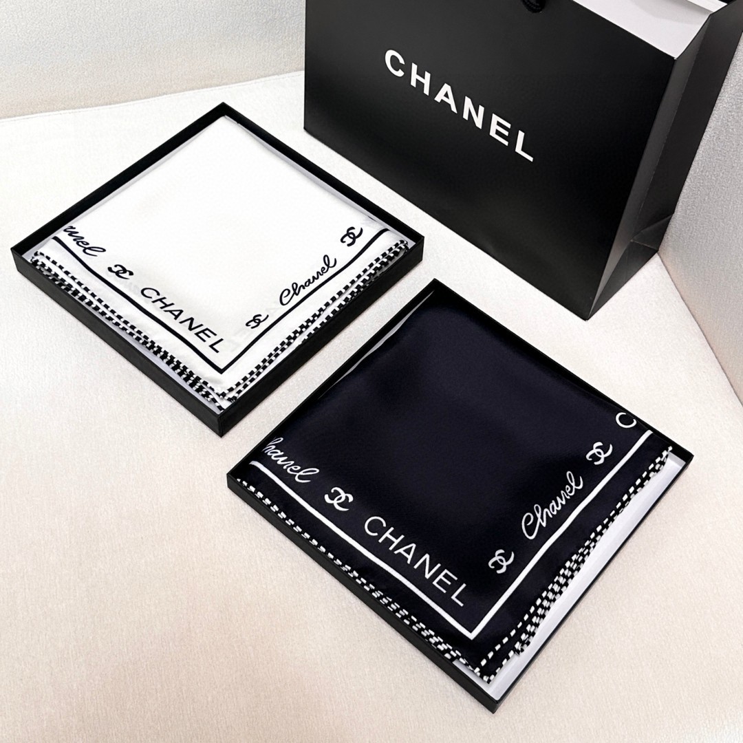 [TOP] Chanel Silk Scarf 90x90cm - 2 Colors
