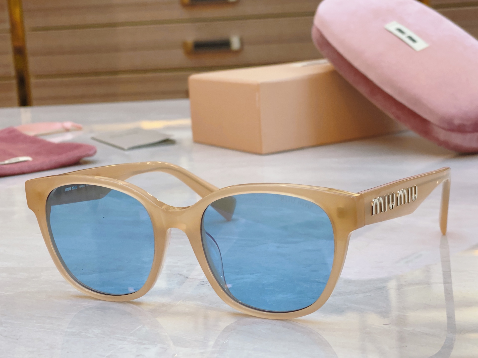 [TOP] Miu Miu Sunglasses - 6 Colors