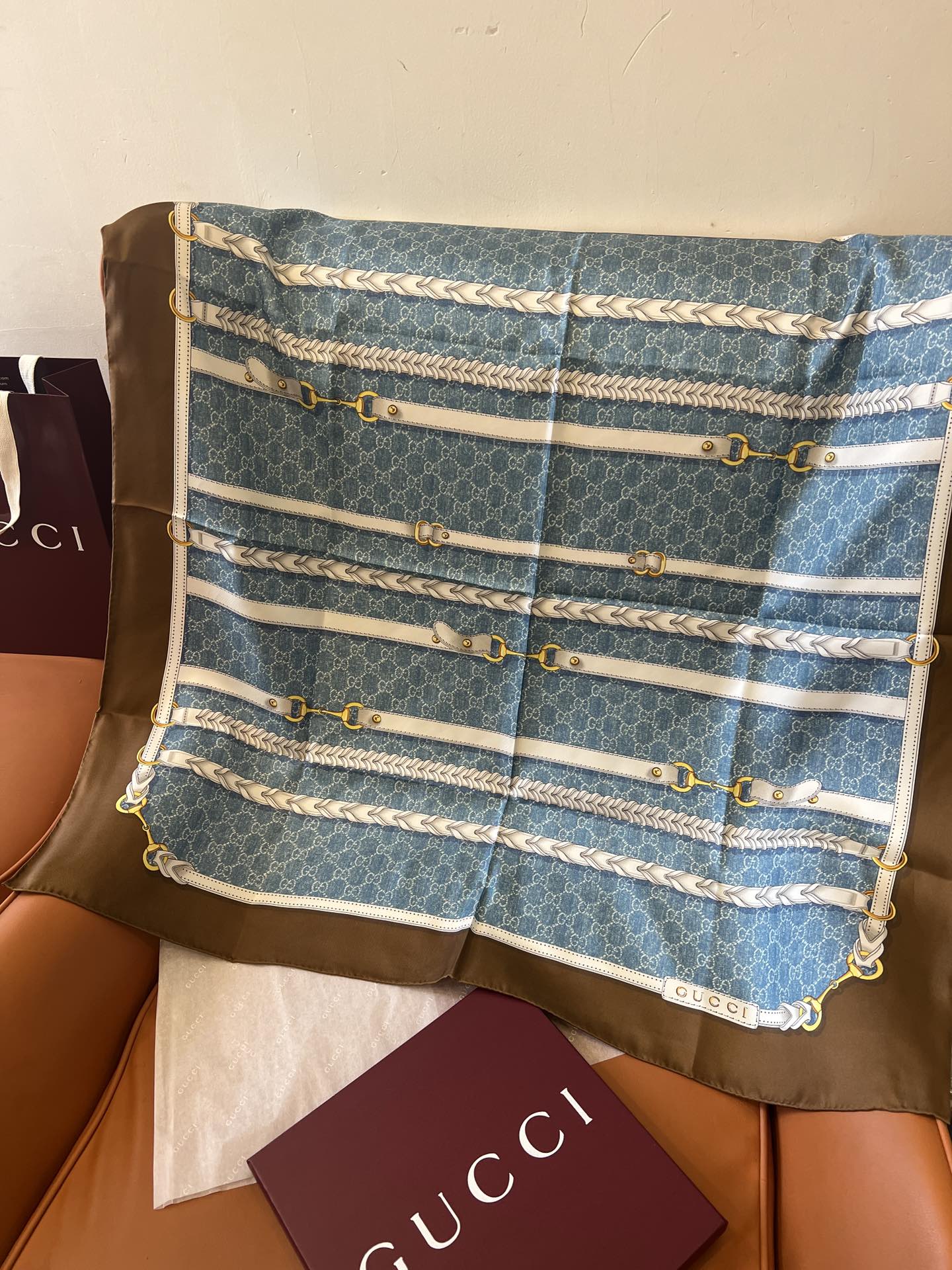 [TOP] GUCCI GG Scarf 90x90 cm - Blue