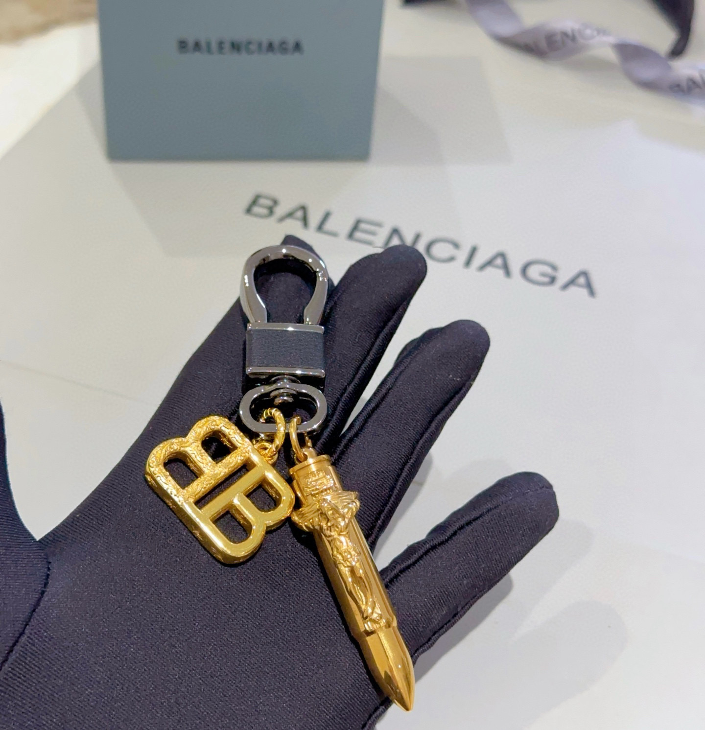 [TOP] BALENCIAGA Men's Keychain - Gun/Gold Color