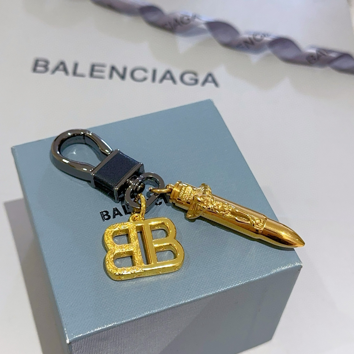[TOP] BALENCIAGA Men's Keychain - Gun/Gold Color