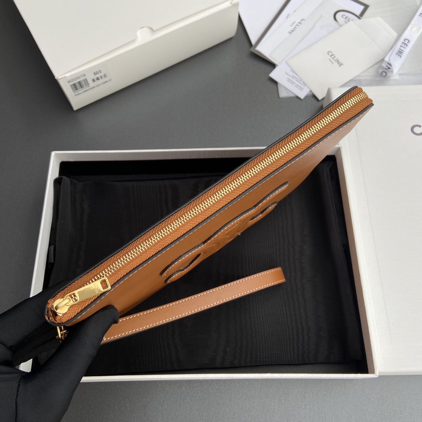 [TOP] CELINE Logo Clutch Bag Calfskin 25×17.5x1cm - Brown