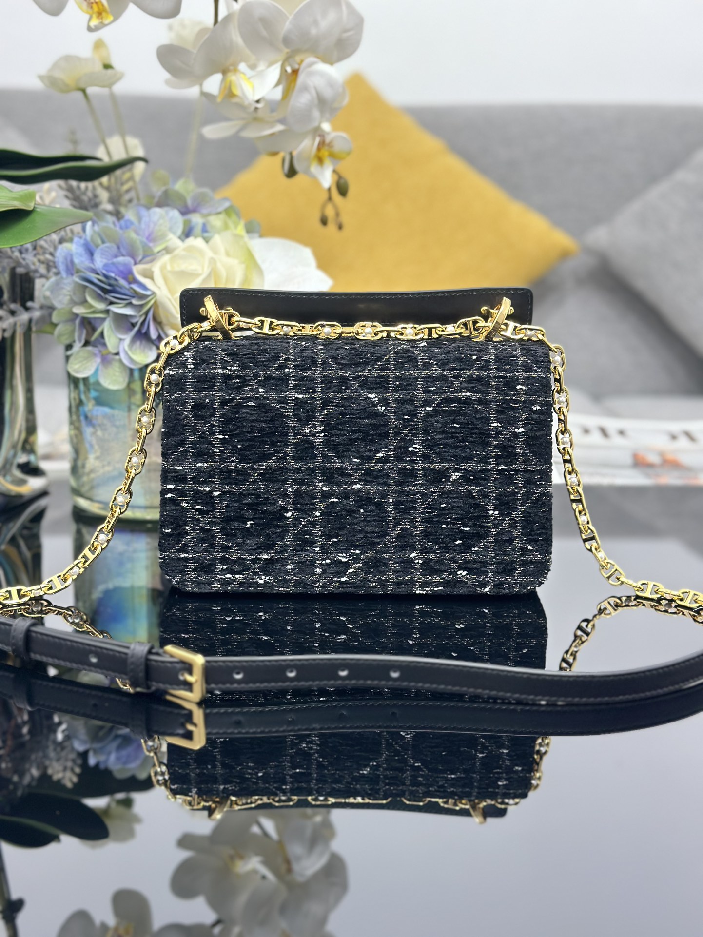 [TOP] Christian Dior Jolie Top Handle Bag Tweed 22x14x8cm - Black