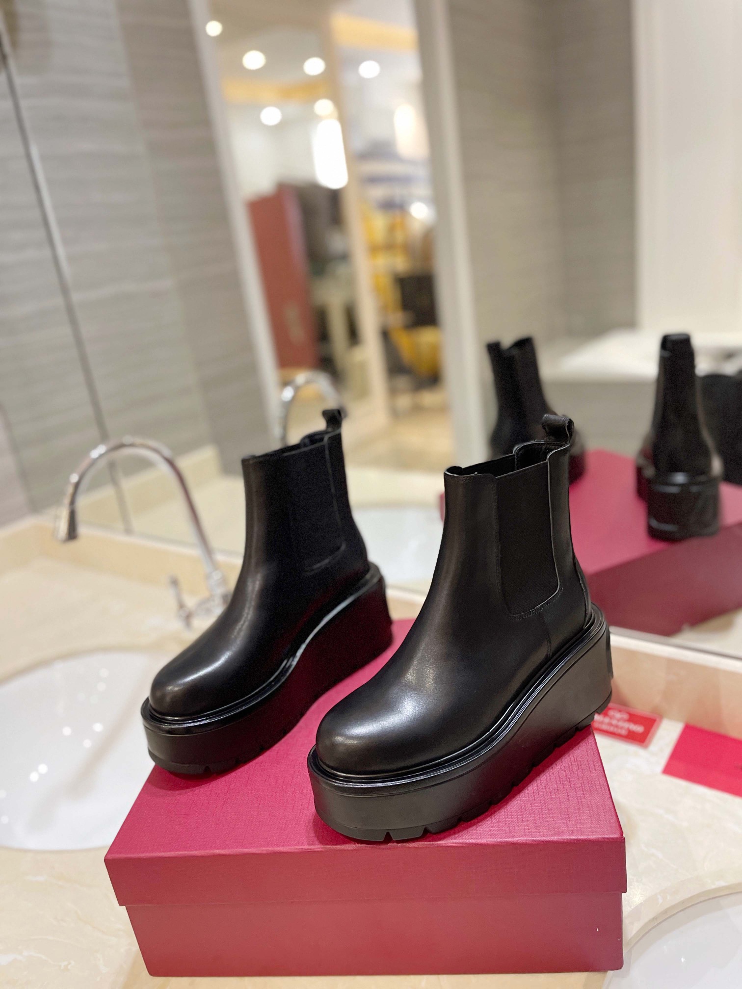 [TOP] VALENTINO 7.5cm High Heel Boots - Black