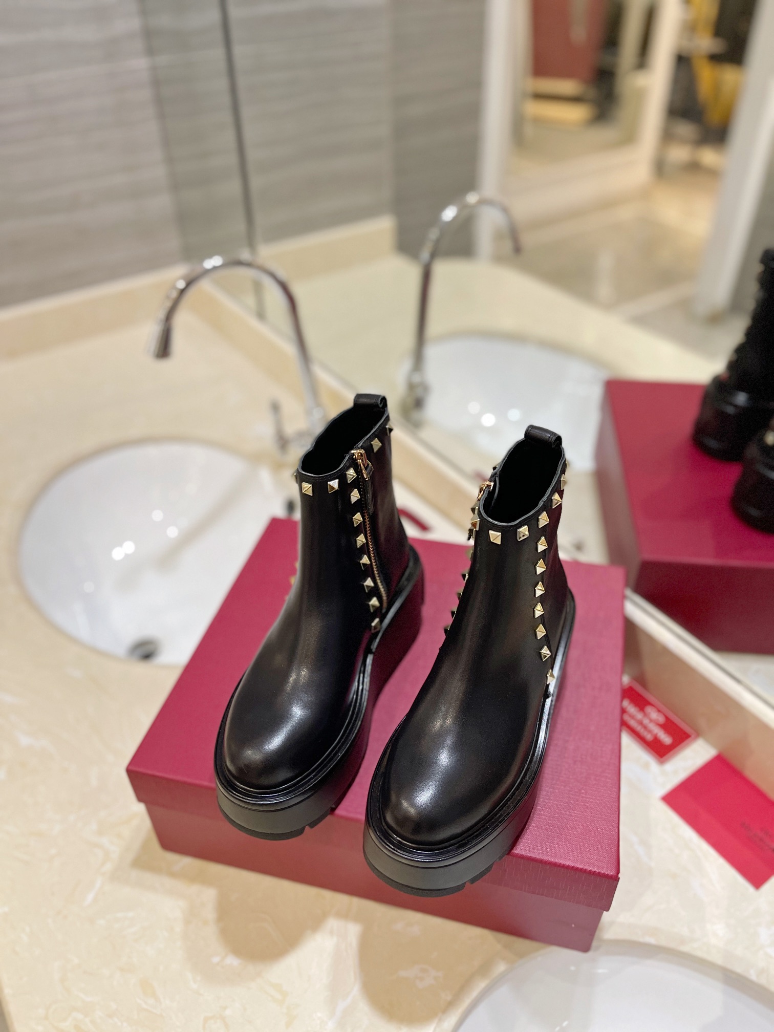 [TOP] VALENTINO 7.5cm High Heel Boots - Black