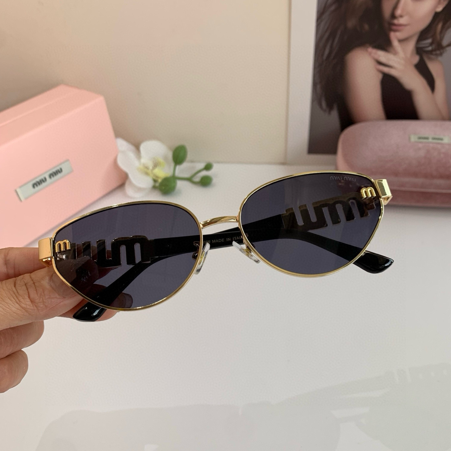 [TOP] Miu Miu Sunglasses - 3 Colors