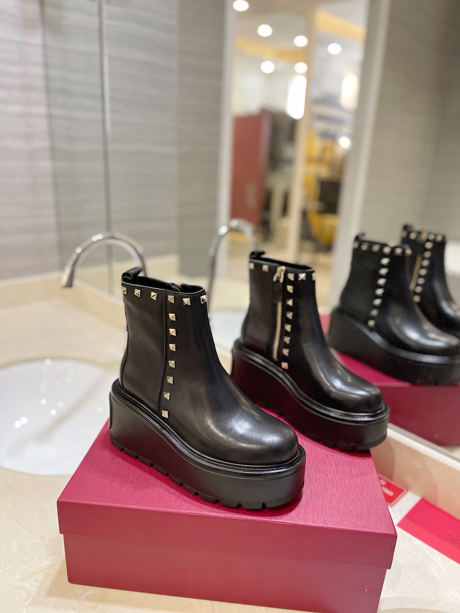 [TOP] VALENTINO 7.5cm High Heel Boots - Black