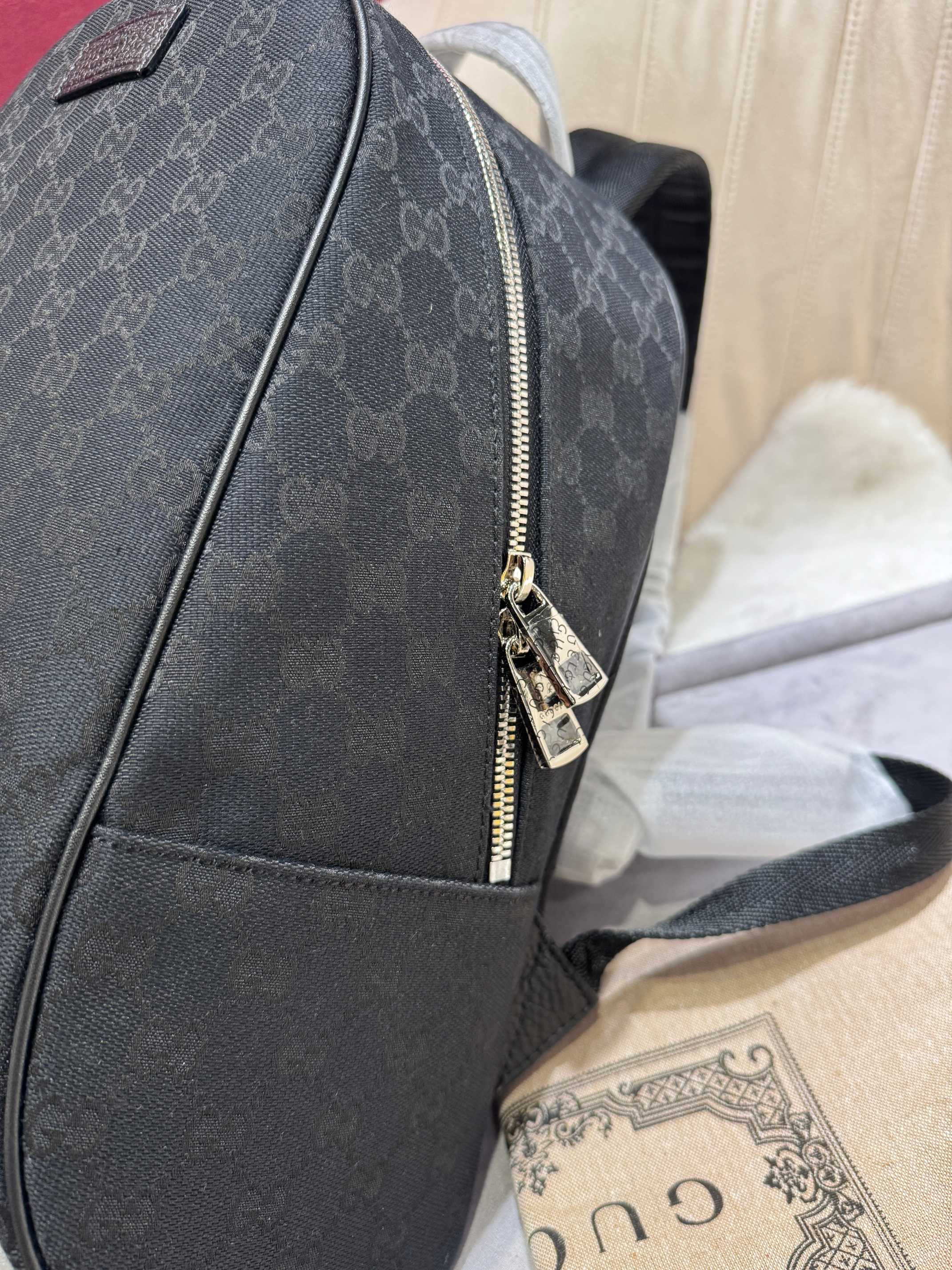 [TOP] GUCCI Backpack 30 x 37 x 14 cm - Black